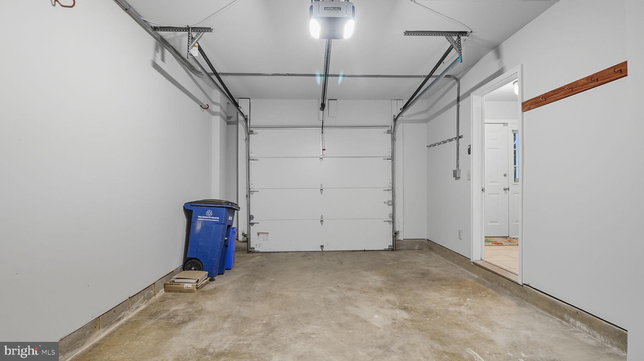 OWENS GLEN - Residential Lease