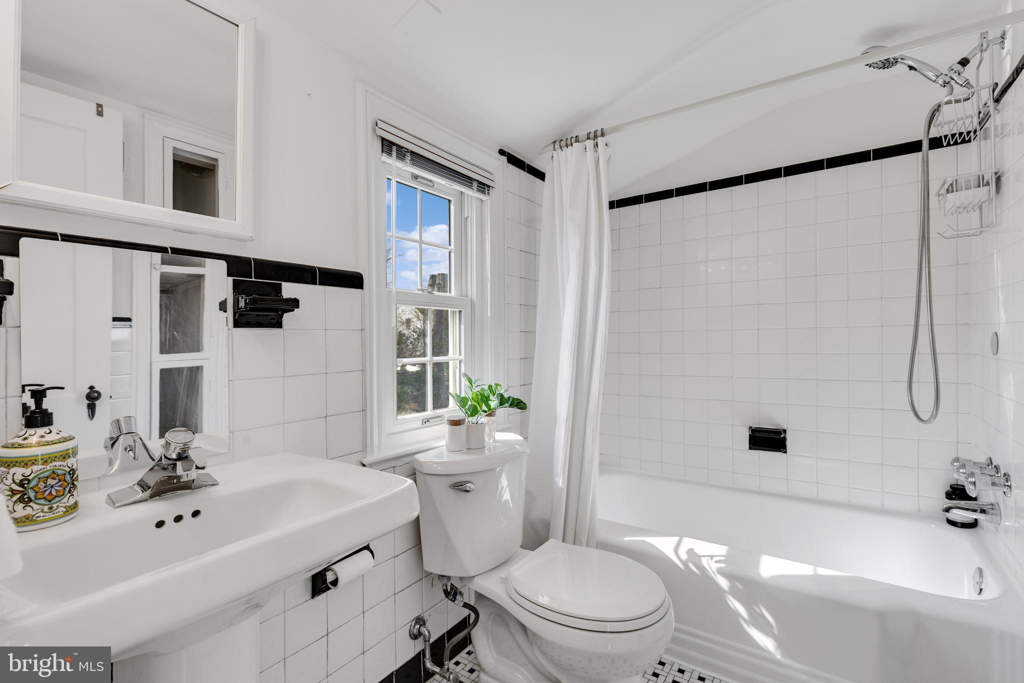 INDIAN SPRING VILLAGE - Residential