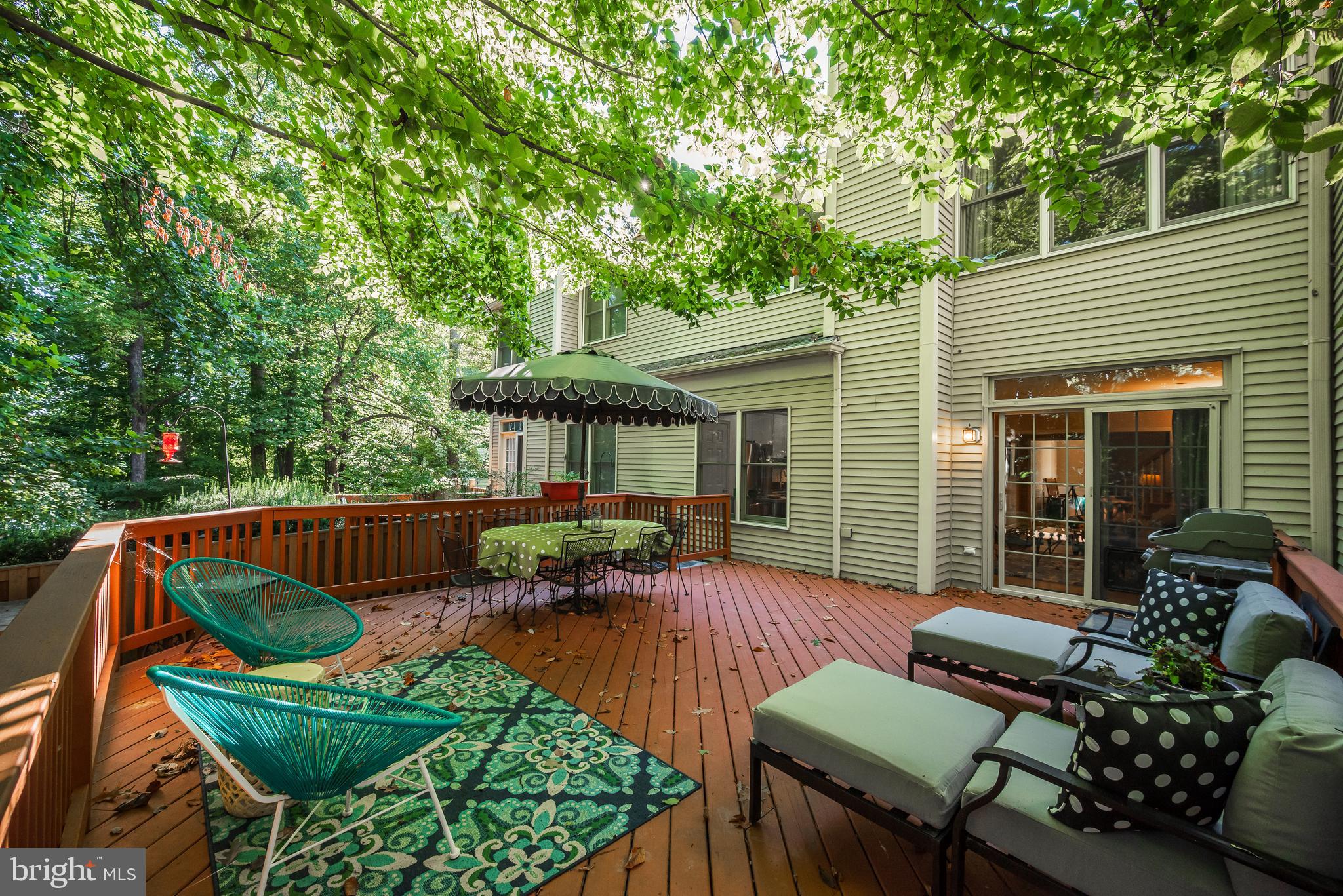 LAKE HALLOWELL - Residential