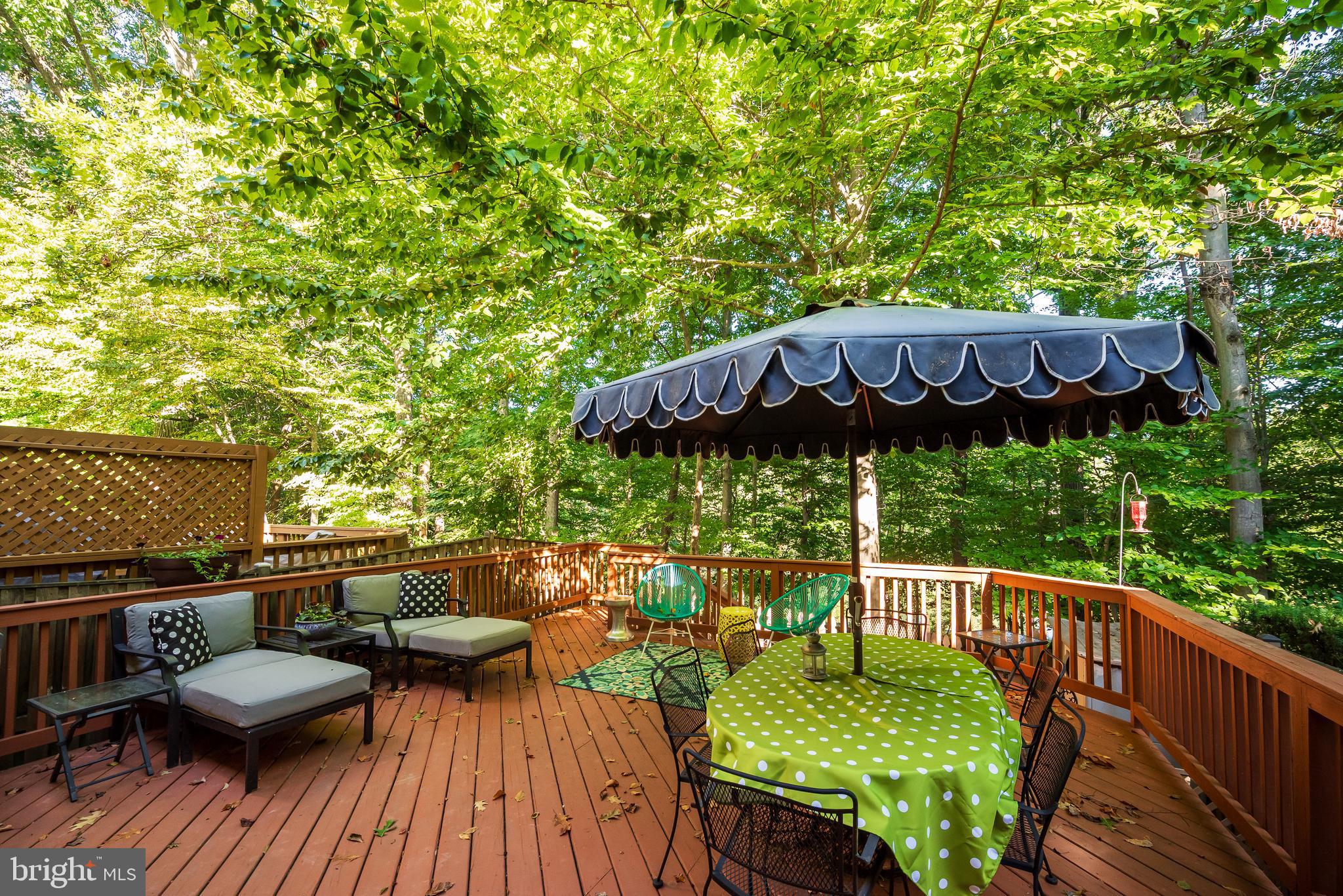 LAKE HALLOWELL - Residential