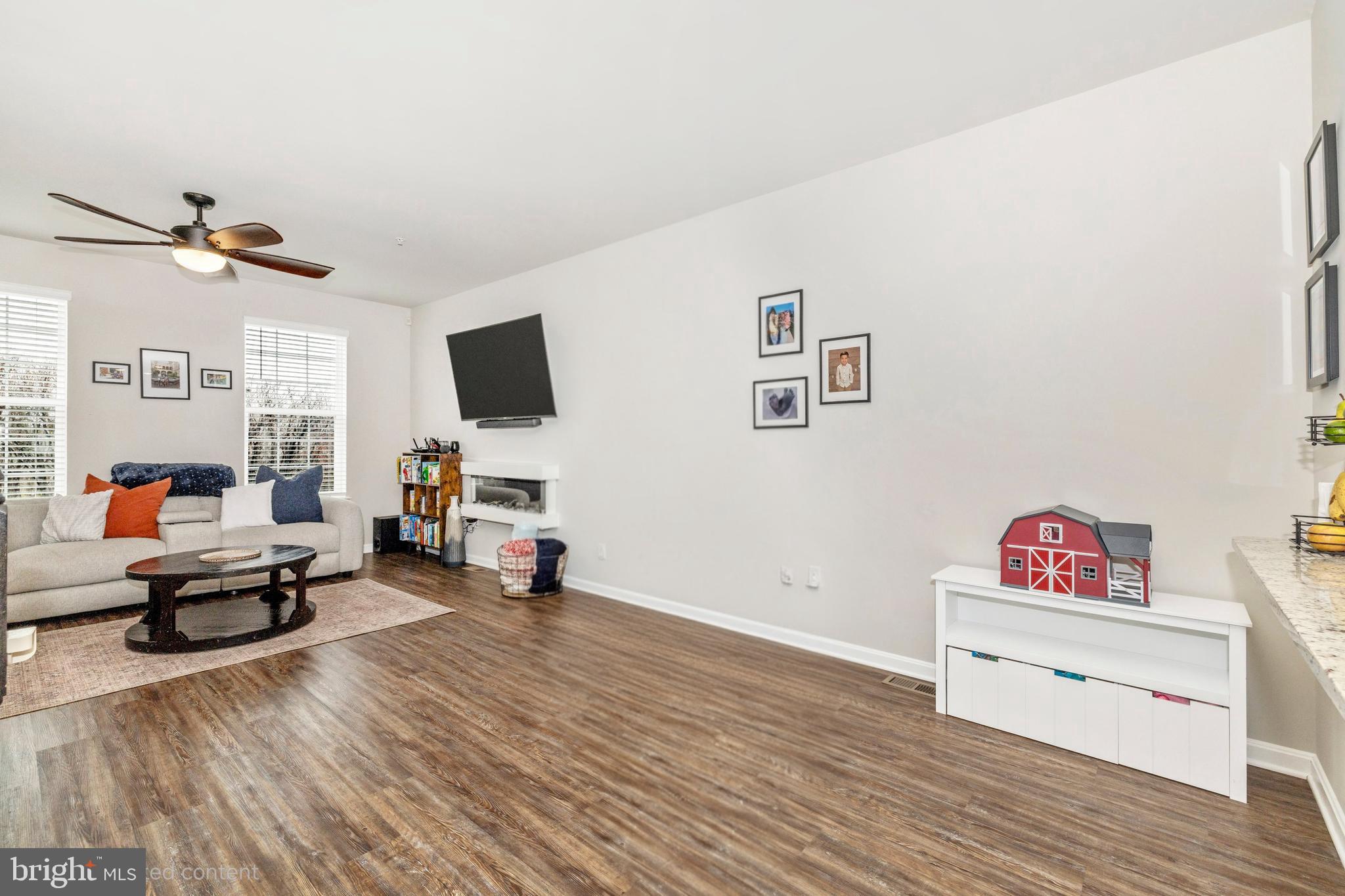 WESTVIEW SOUTH - Residential