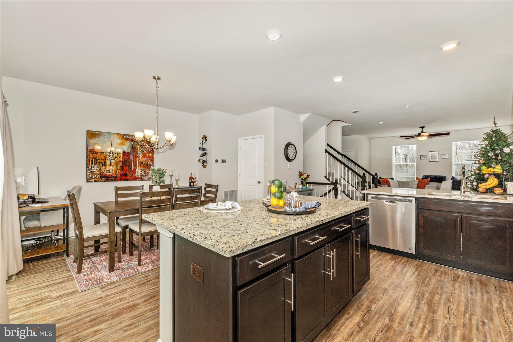 WESTVIEW SOUTH - Residential