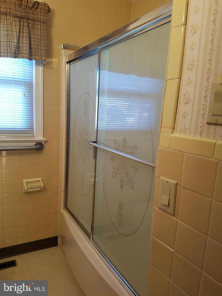 FREDERICKSBURG CITY - Residential Lease