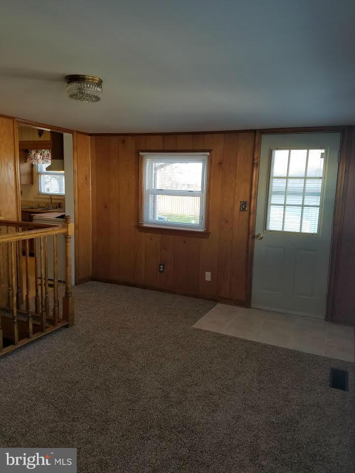 FREDERICKSBURG CITY - Residential Lease