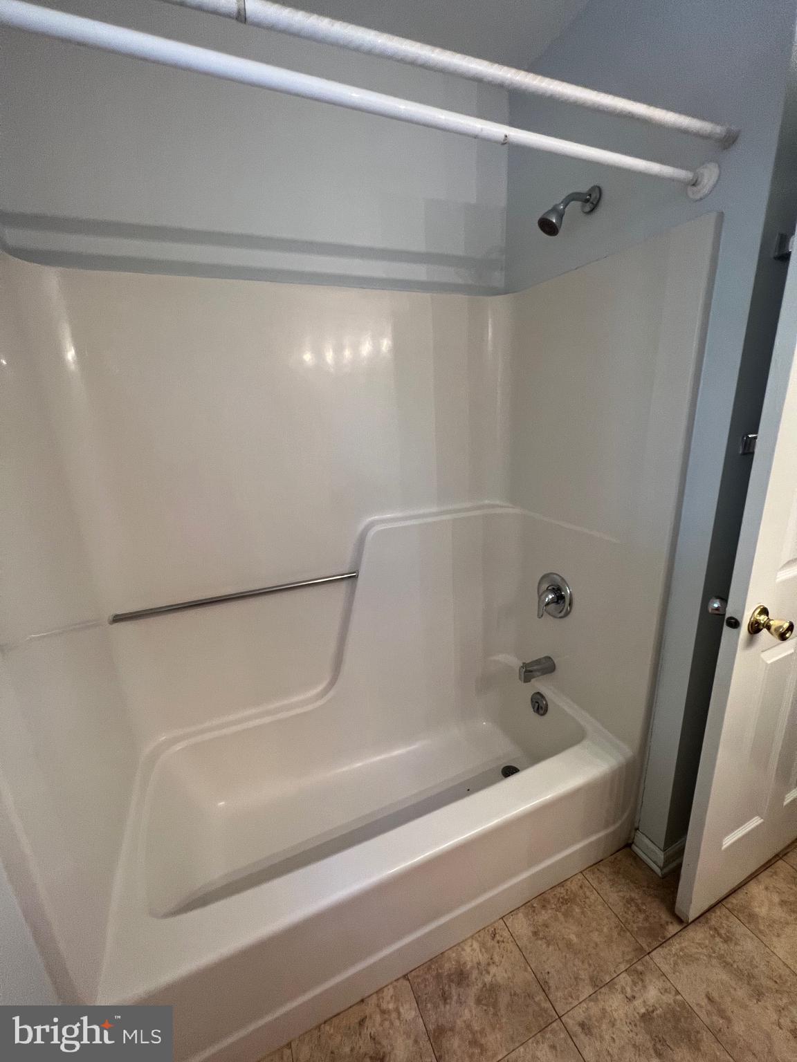 TUSCAWILLA HILLS - Residential Lease