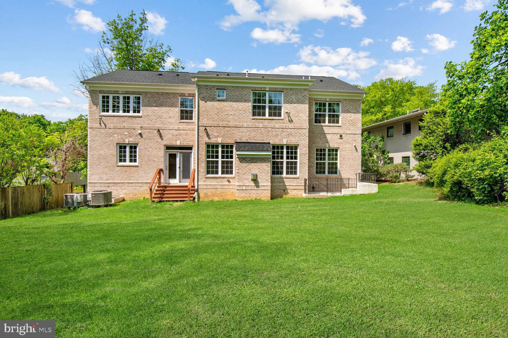 HIGH POINT - Residential