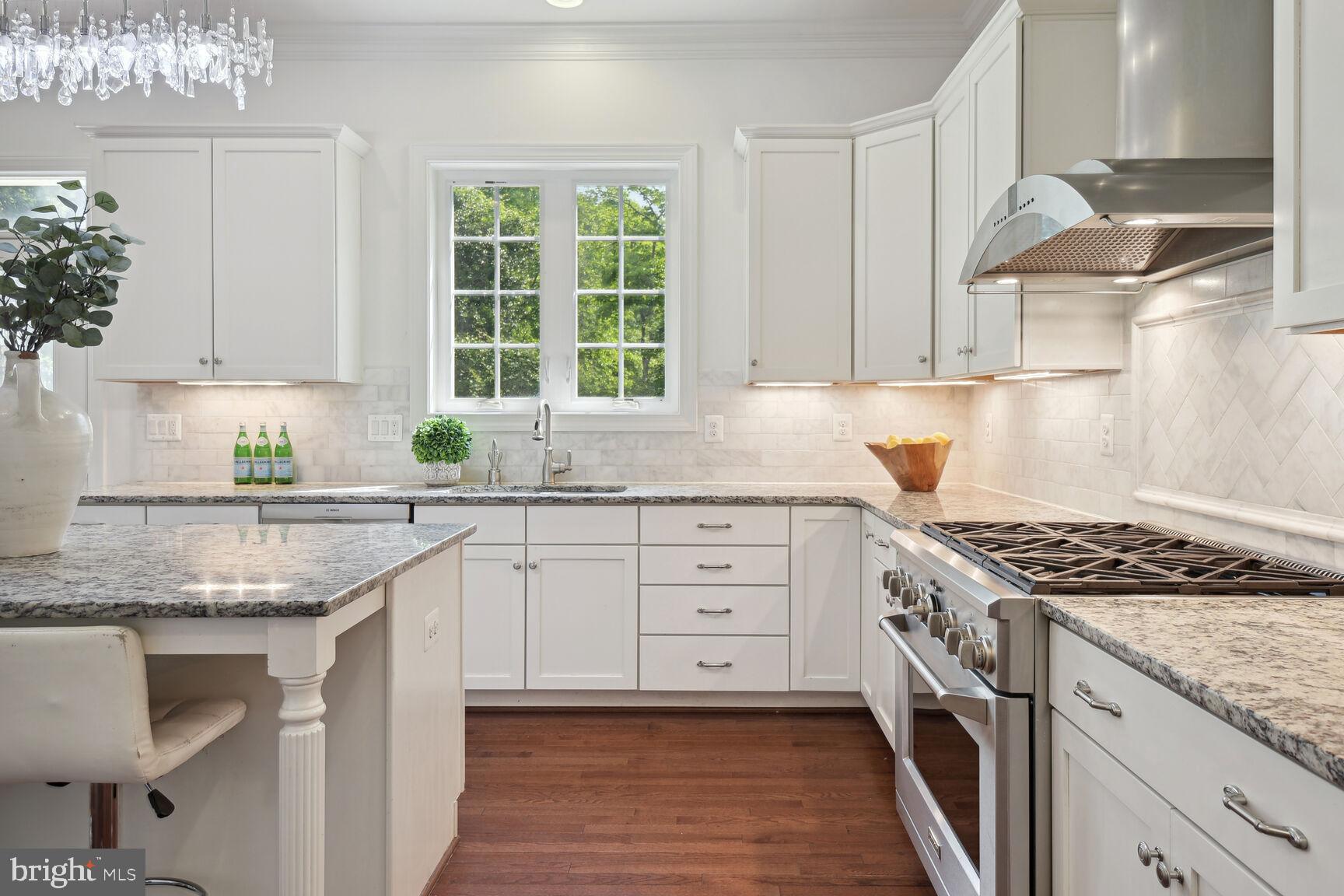 HIGH POINT - Residential