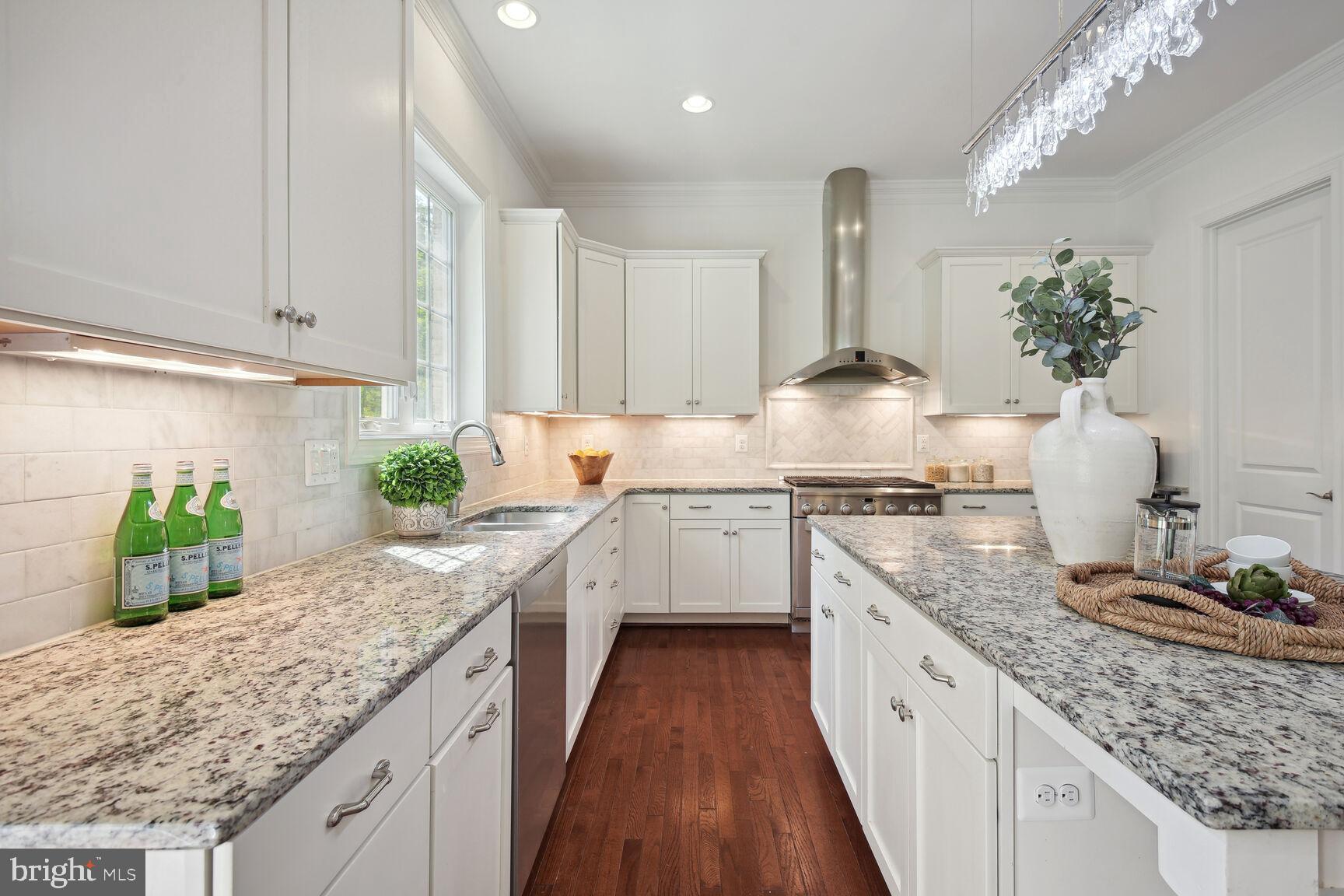 HIGH POINT - Residential