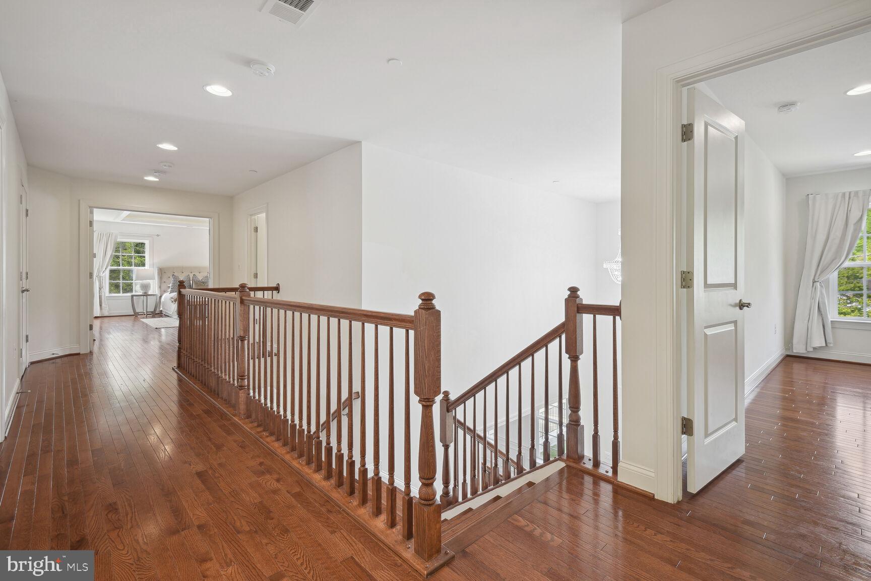 HIGH POINT - Residential