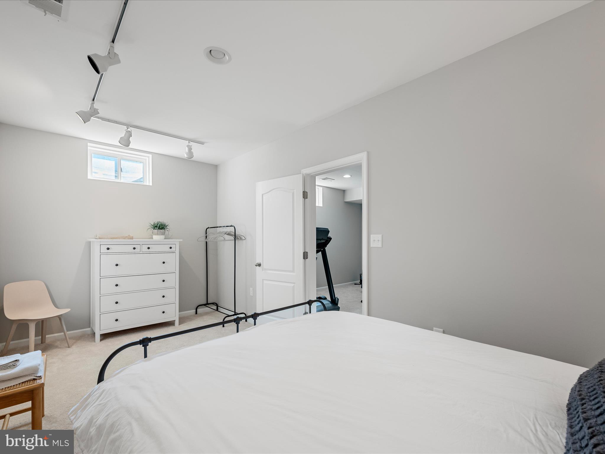 MARTINSBURG STATION - Residential