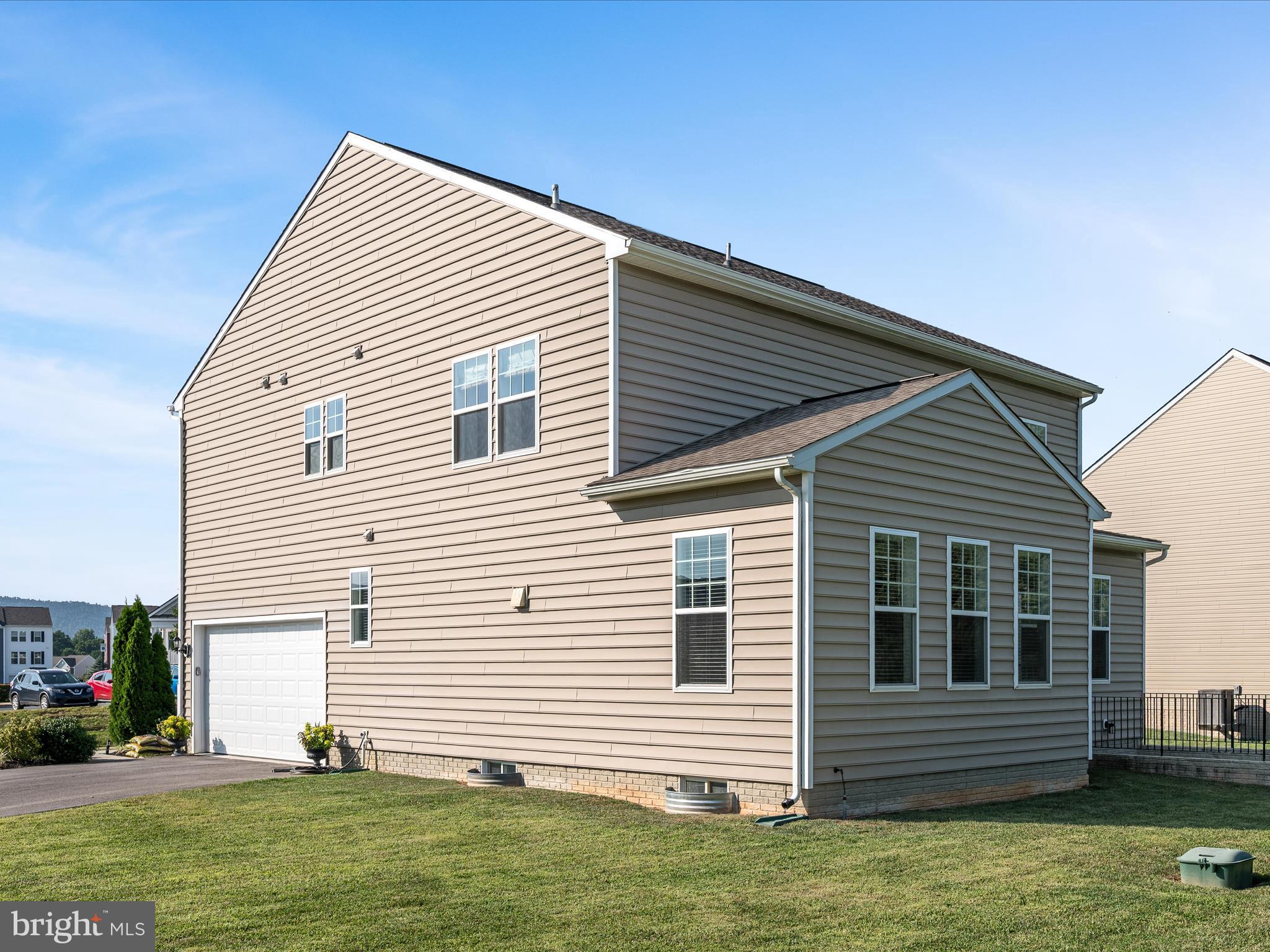 MARTINSBURG STATION - Residential