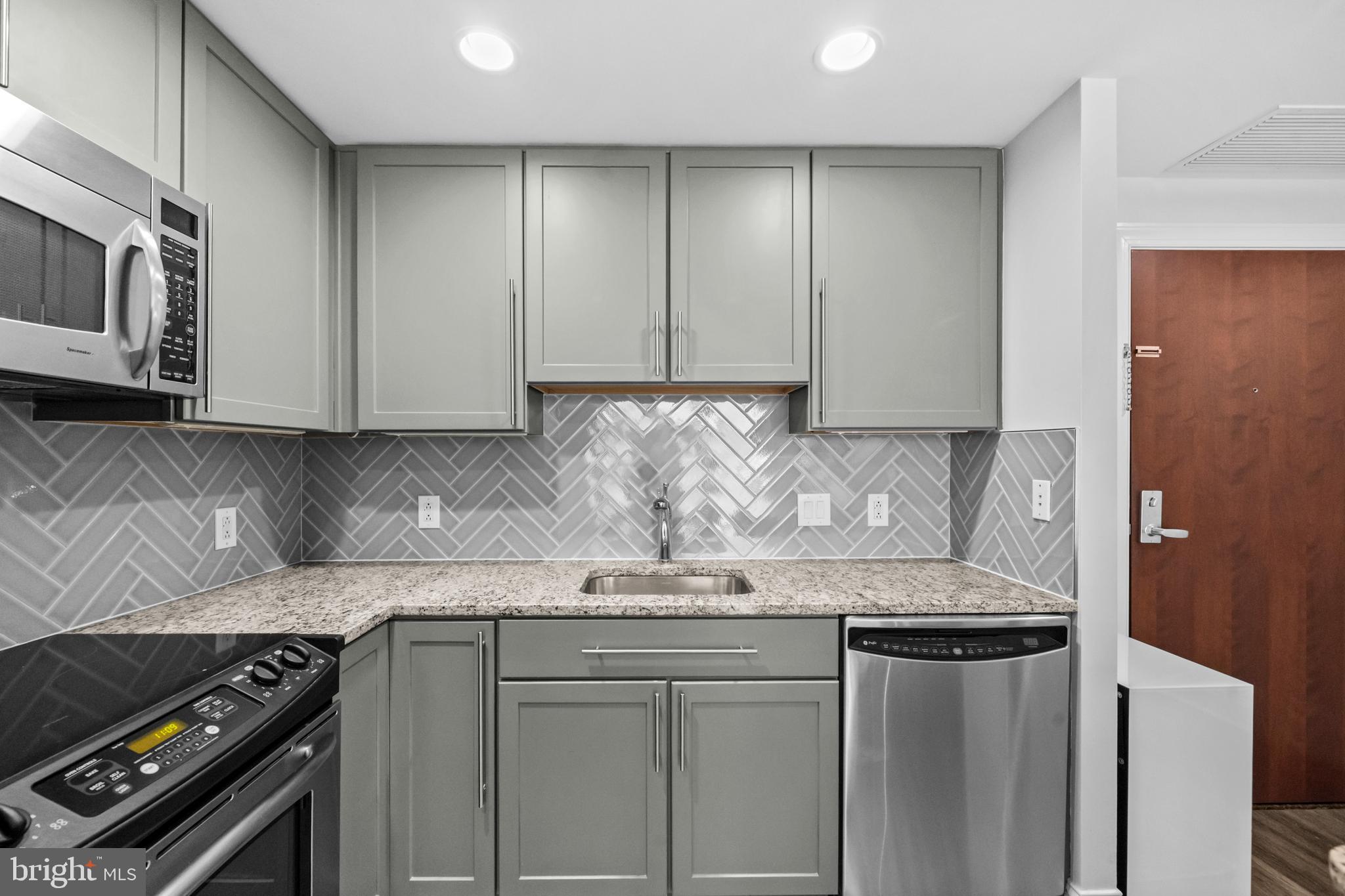 THE PHOENIX CONDOMINIUMS - Residential