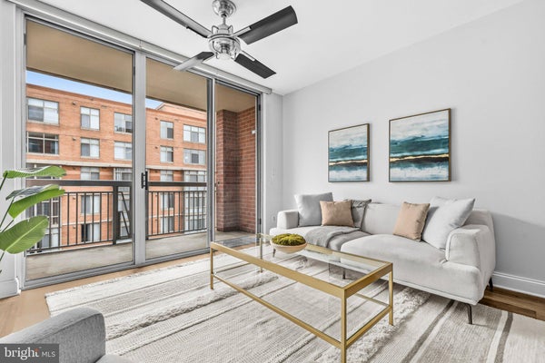 1020 N HIGHLAND ST UNIT 907, ARLINGTON, VA 22201 - Image d8469cd80ae511fafd3fcb7ff94573dd/714744187