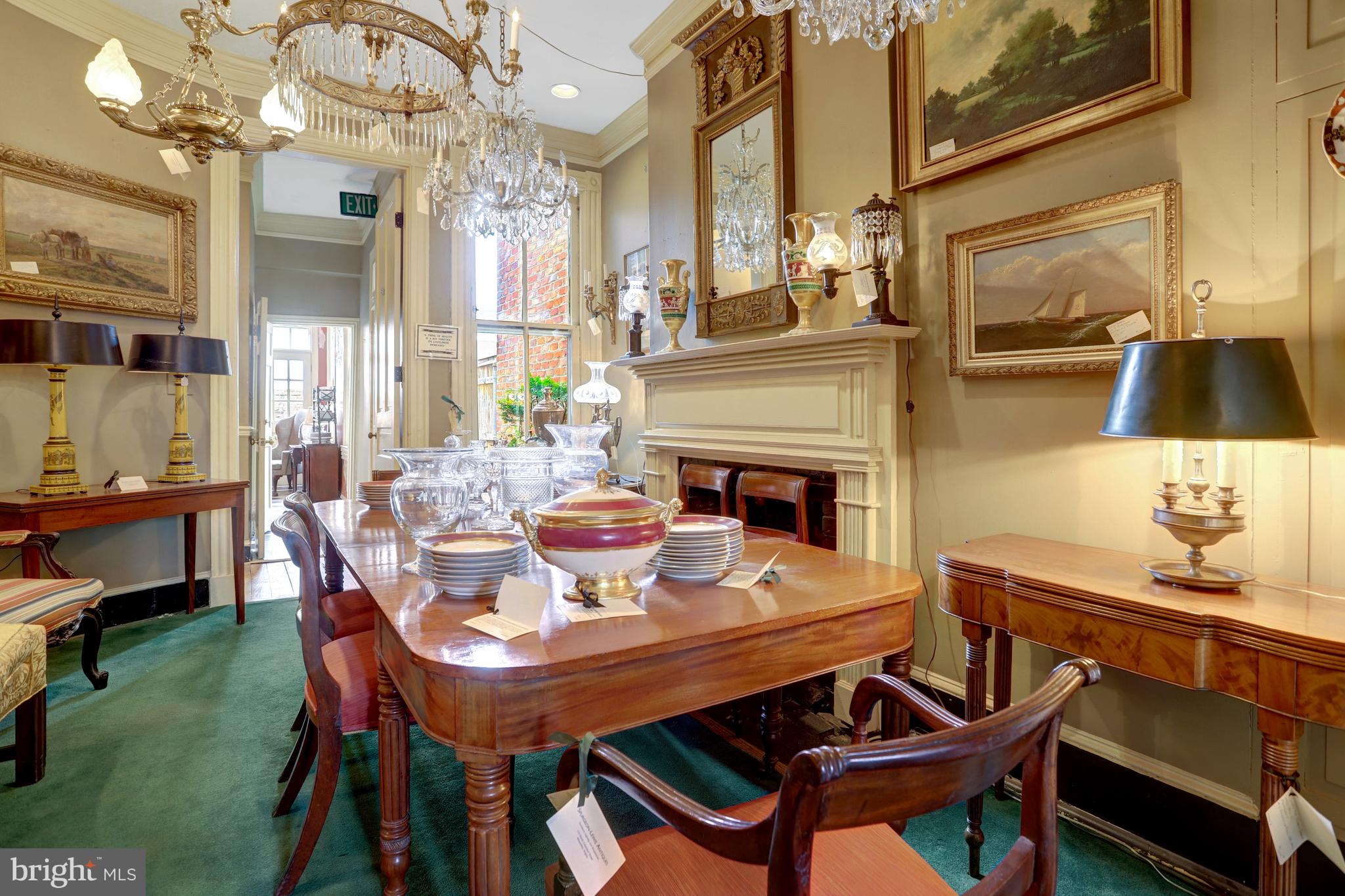 OLD TOWN ALEXANDRIA - Commercial Sale