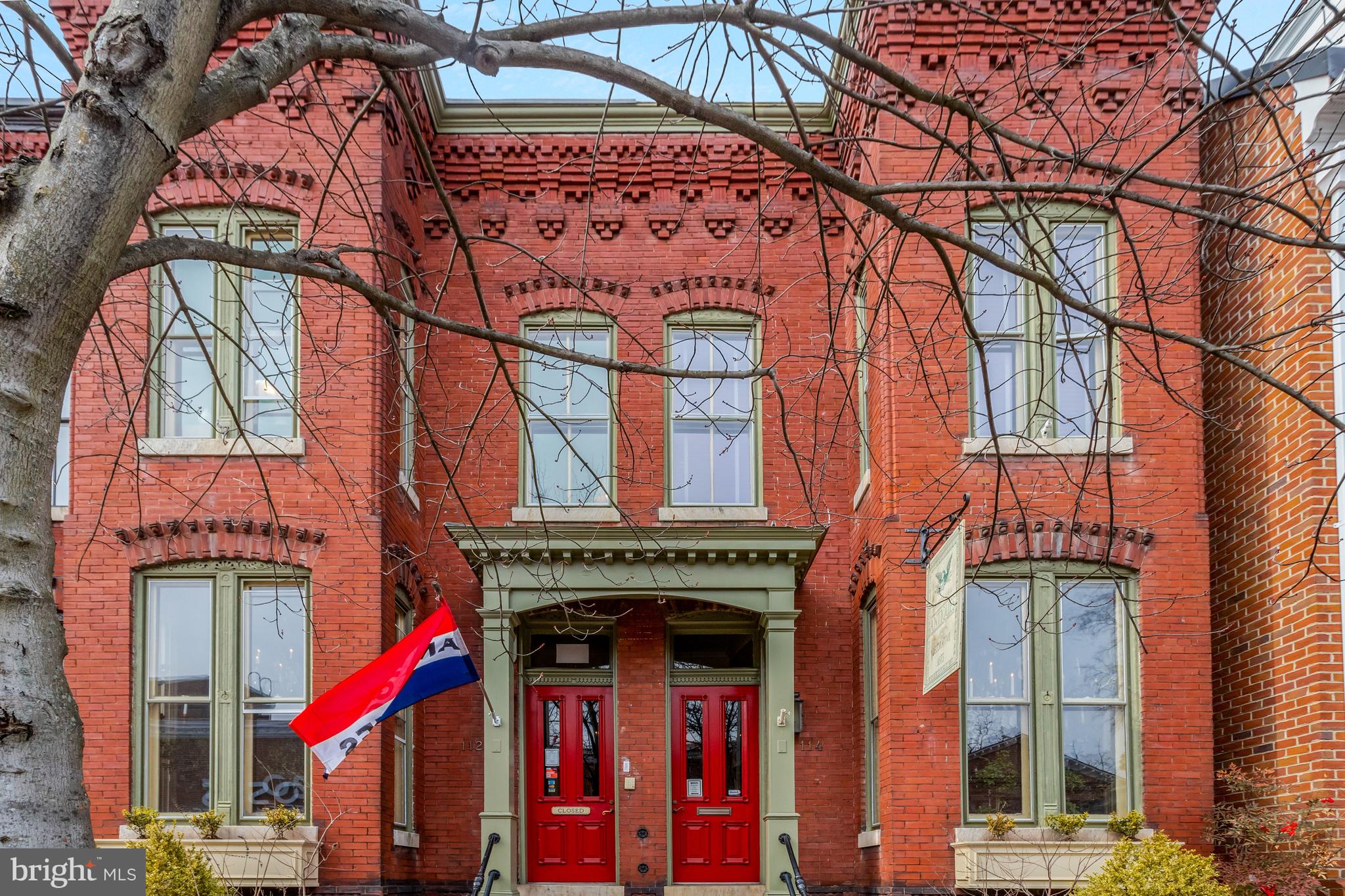 OLD TOWN ALEXANDRIA - Commercial Sale