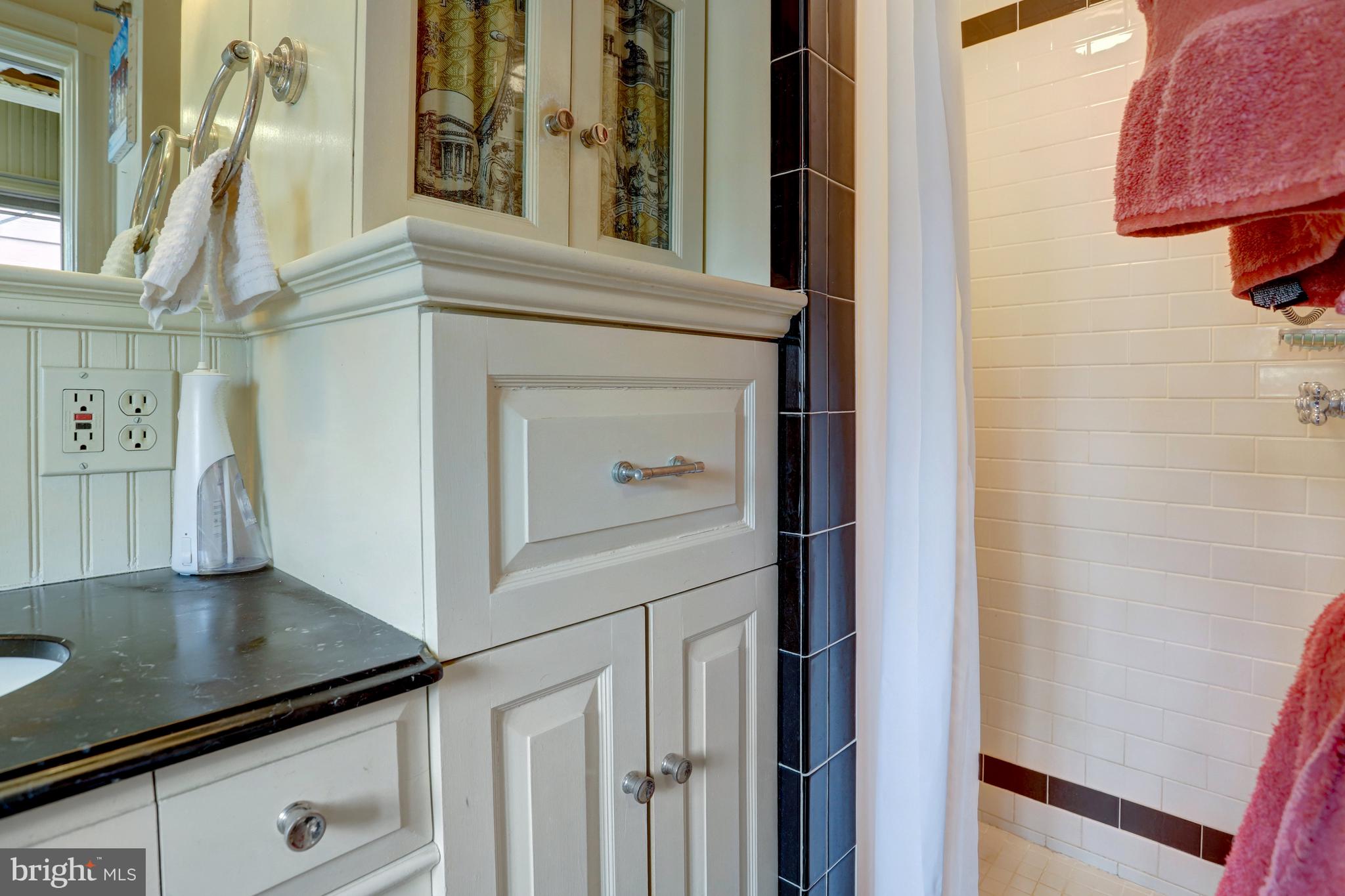 OLD TOWN ALEXANDRIA - Commercial Sale