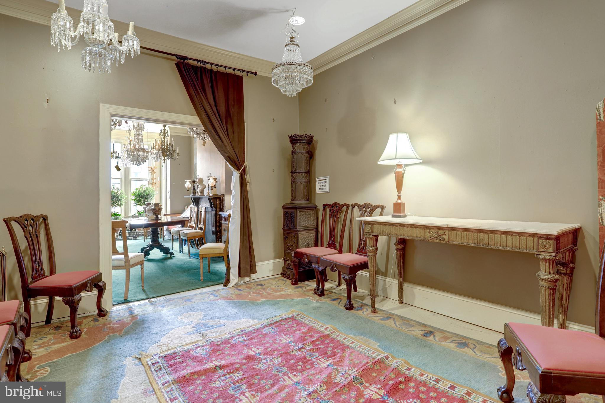 OLD TOWN ALEXANDRIA - Commercial Sale