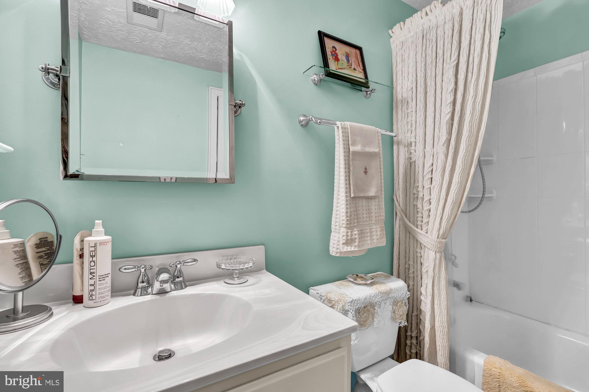 RESTON - Residential