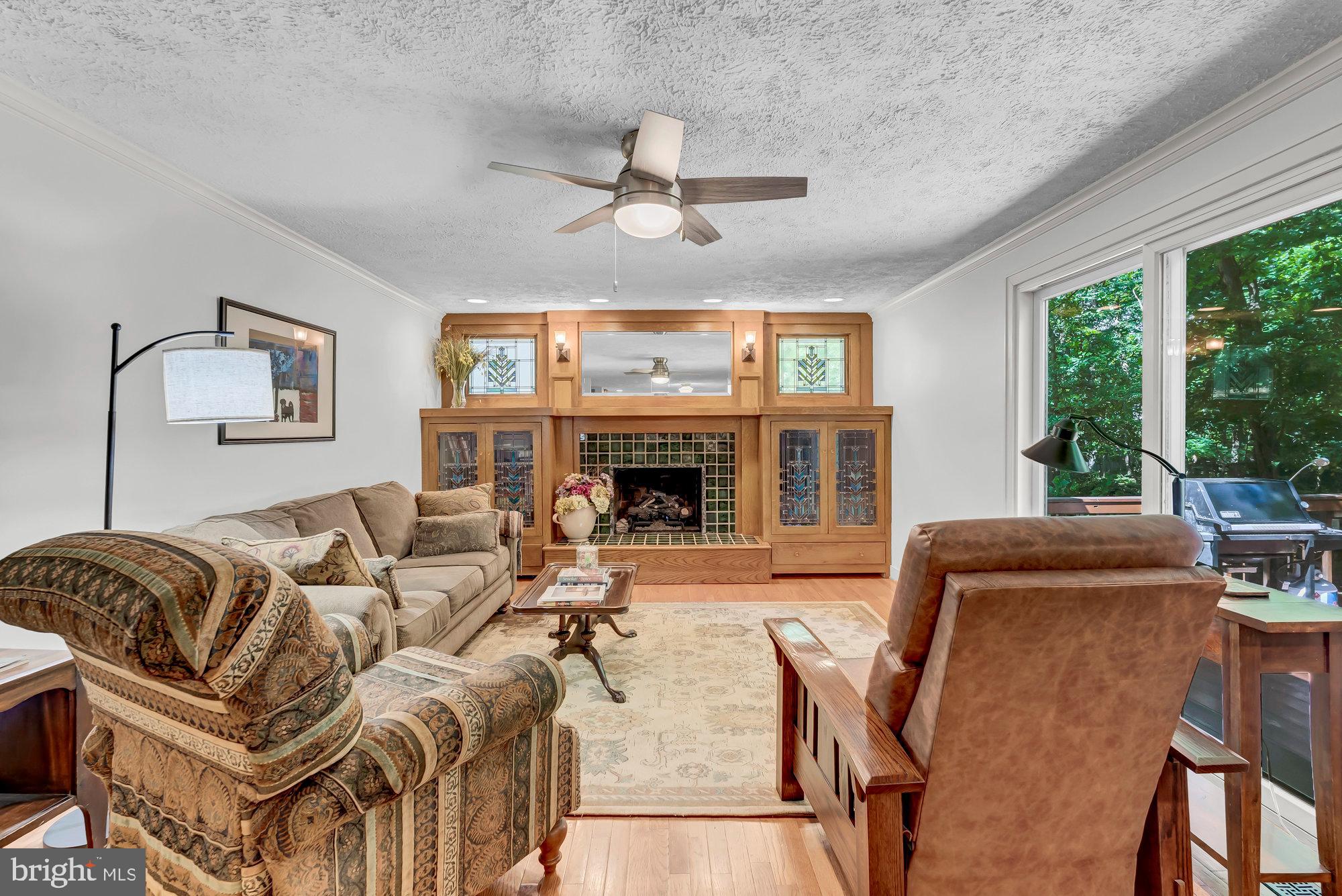 RESTON - Residential