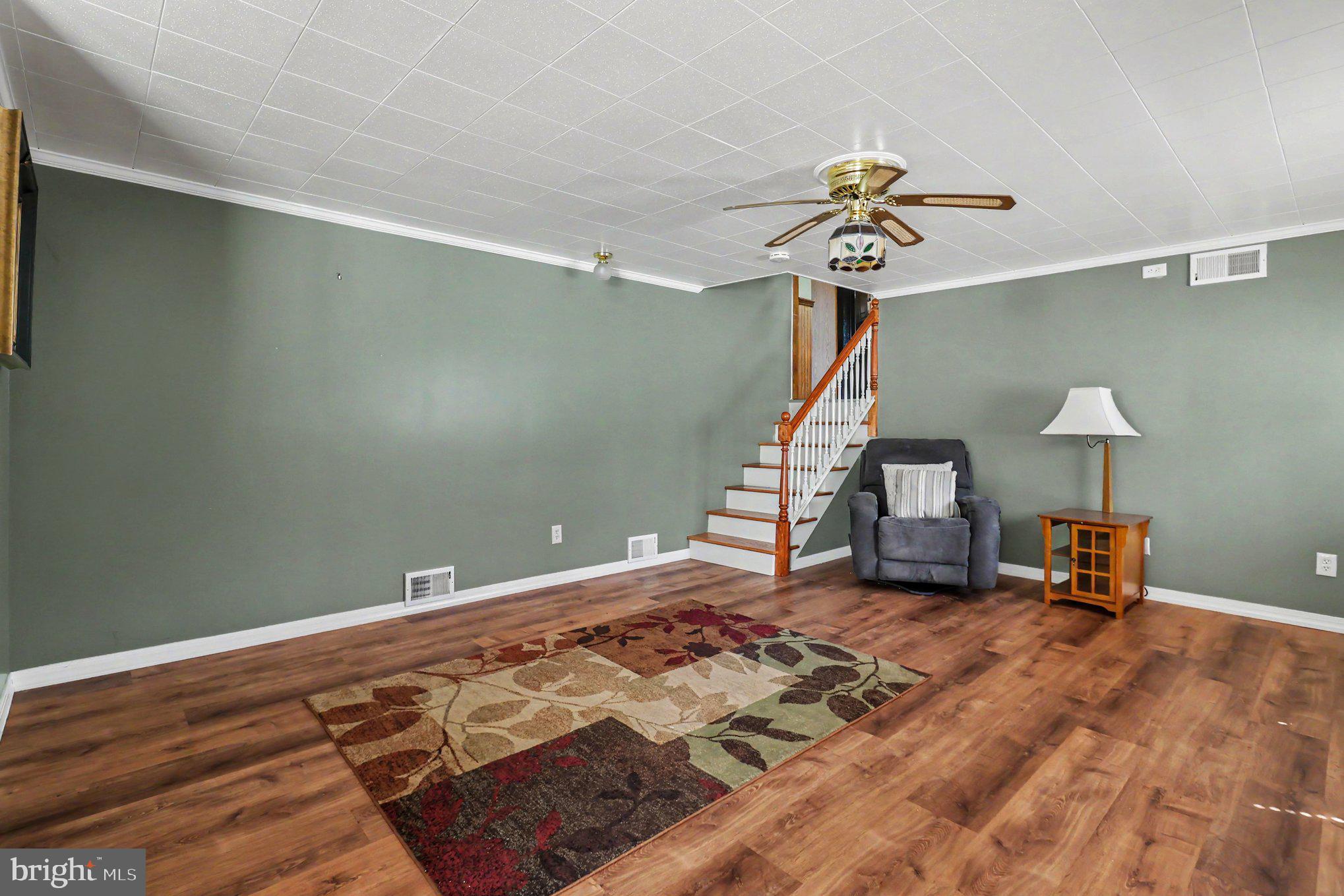 MEADOW WOOD - Residential