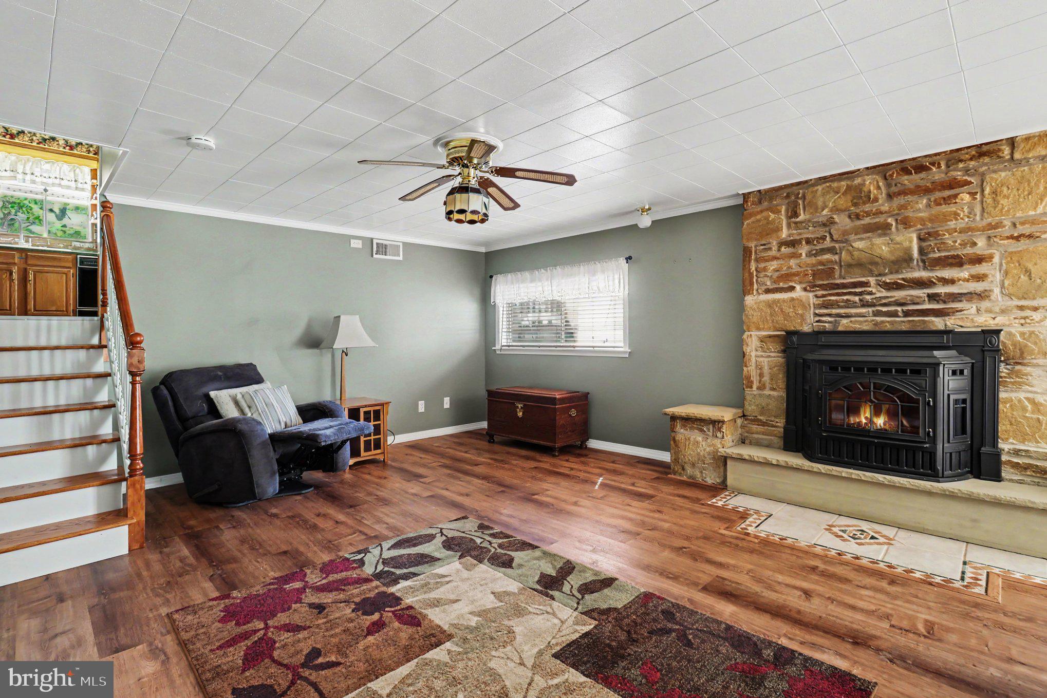 MEADOW WOOD - Residential