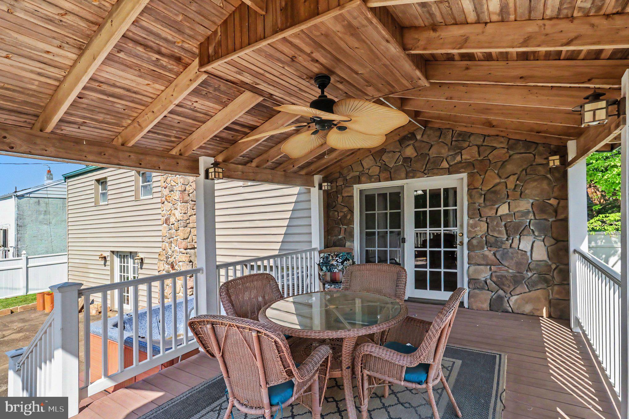 MEADOW WOOD - Residential