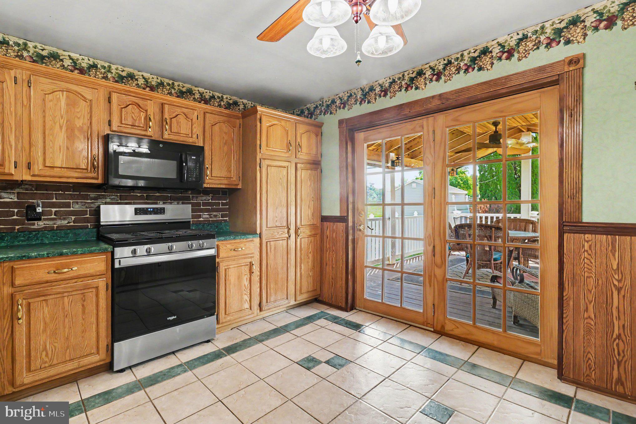 MEADOW WOOD - Residential
