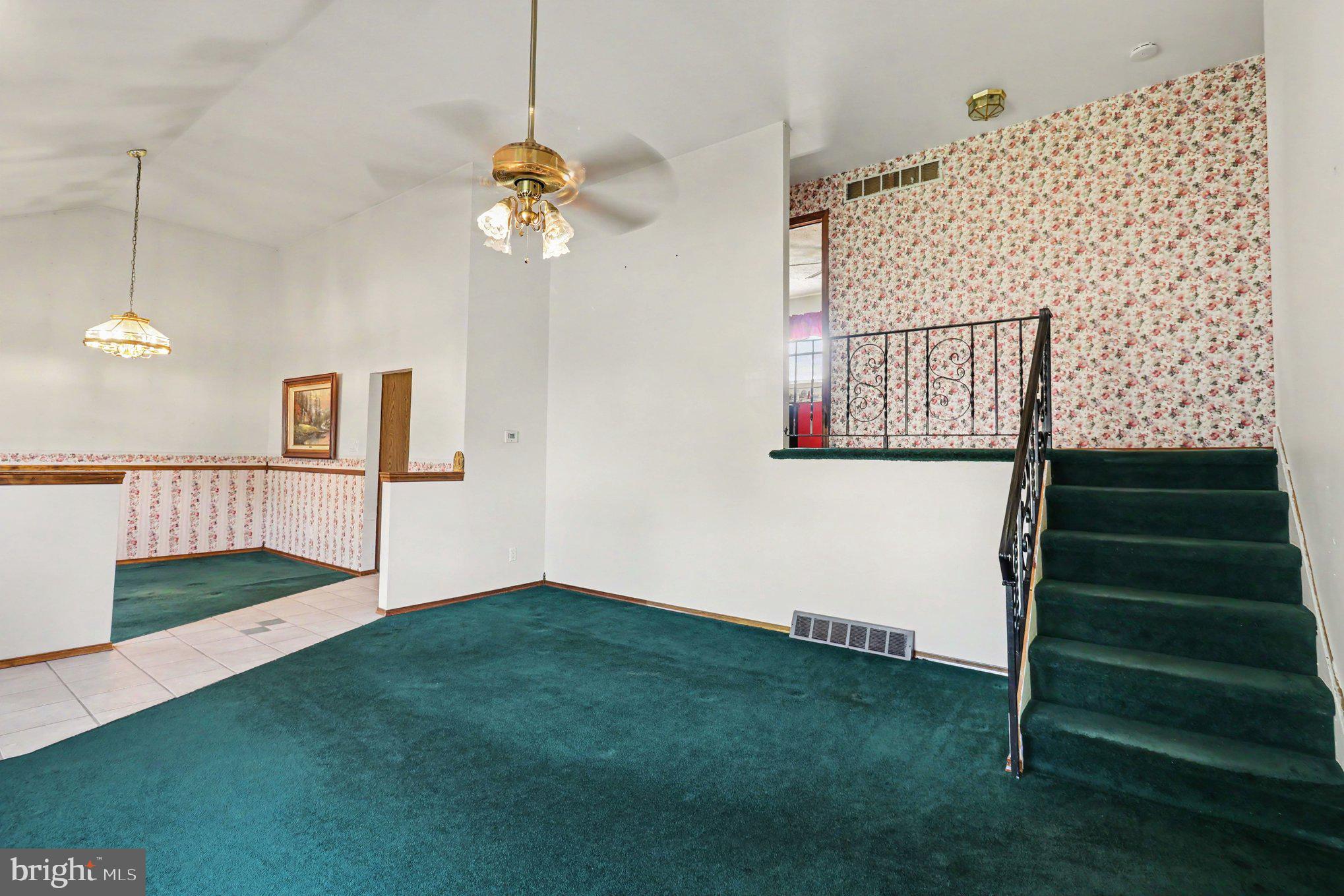 MEADOW WOOD - Residential