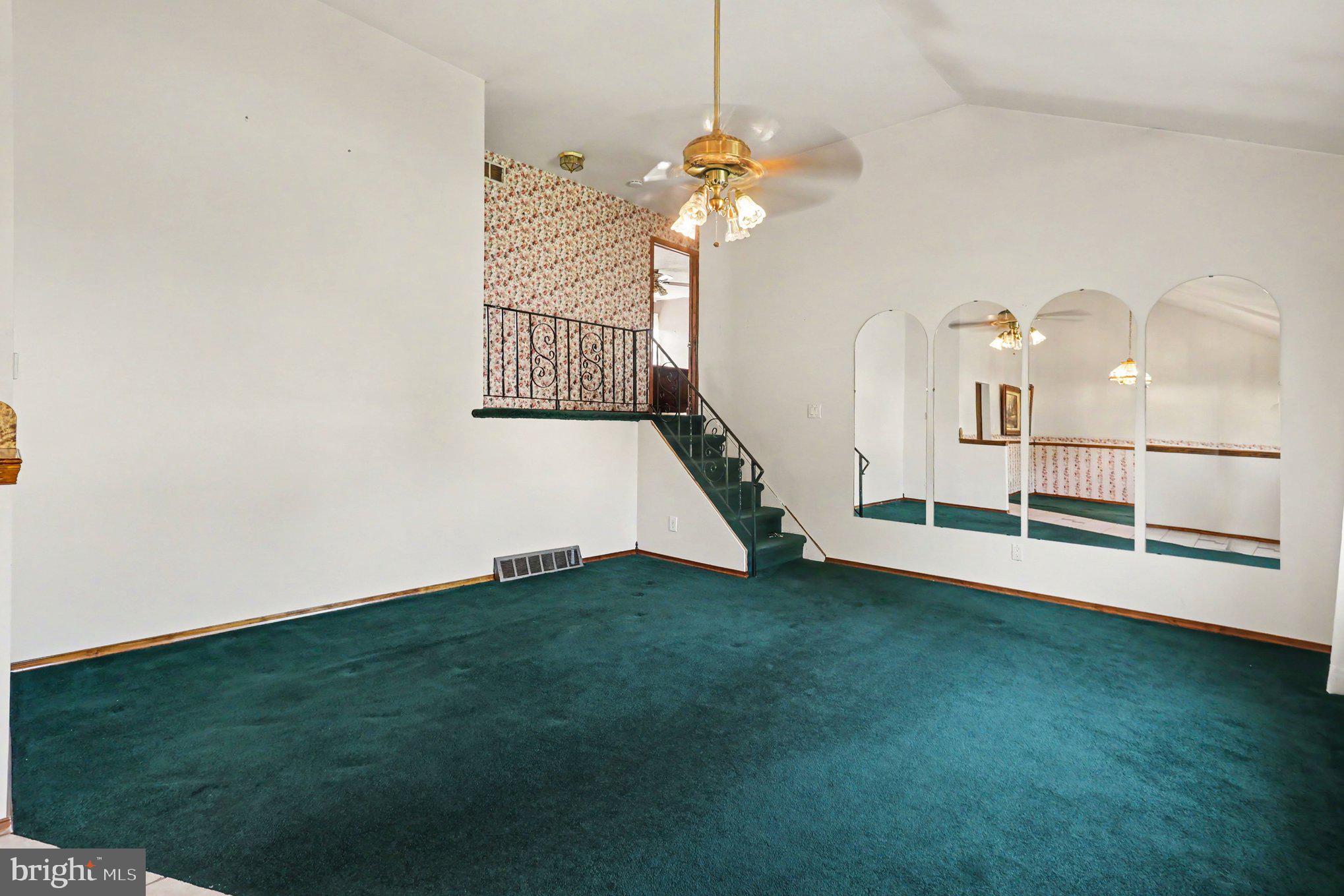 MEADOW WOOD - Residential
