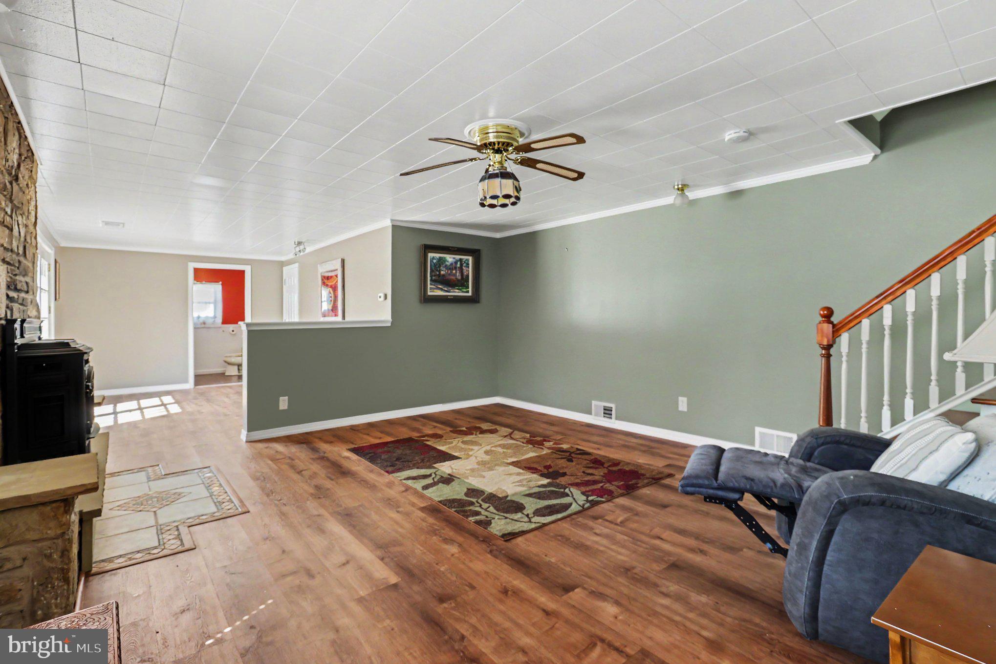 MEADOW WOOD - Residential