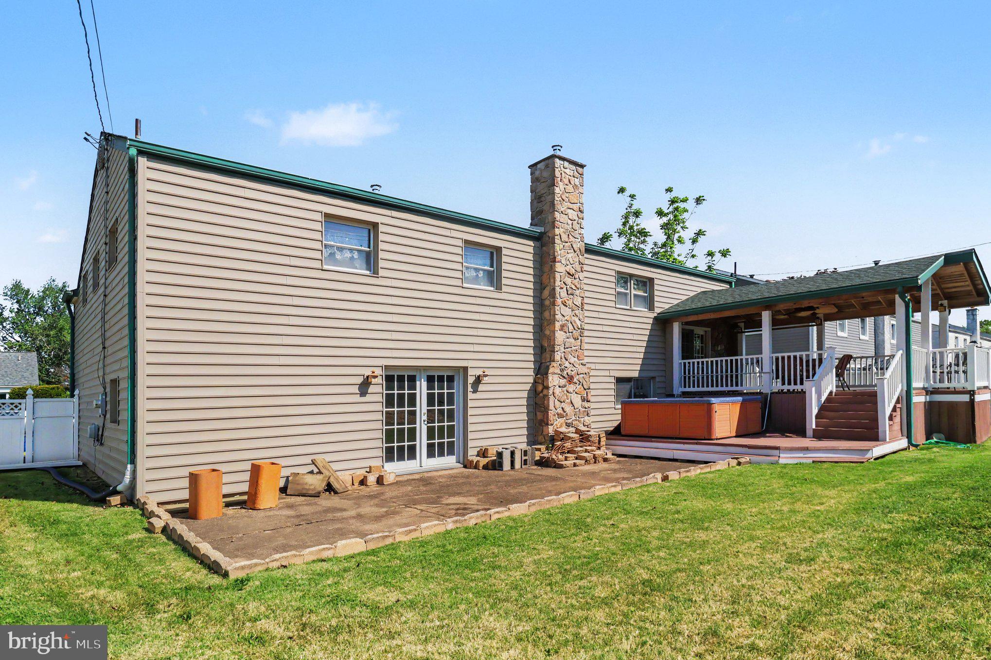 MEADOW WOOD - Residential