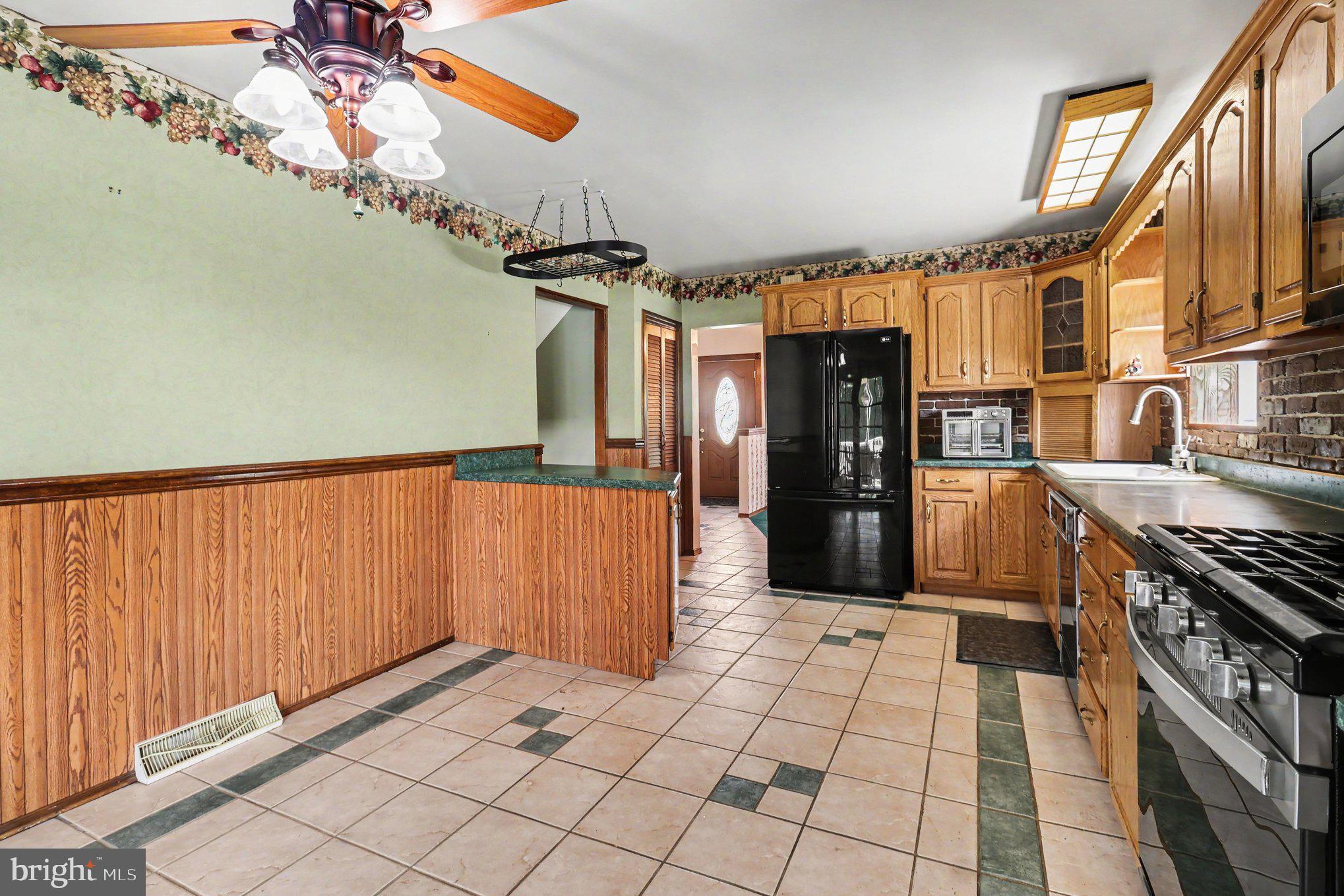 MEADOW WOOD - Residential