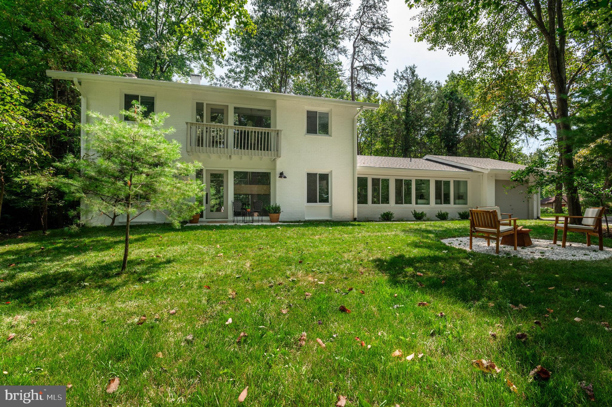 CARDEROCK SPRINGS - Residential