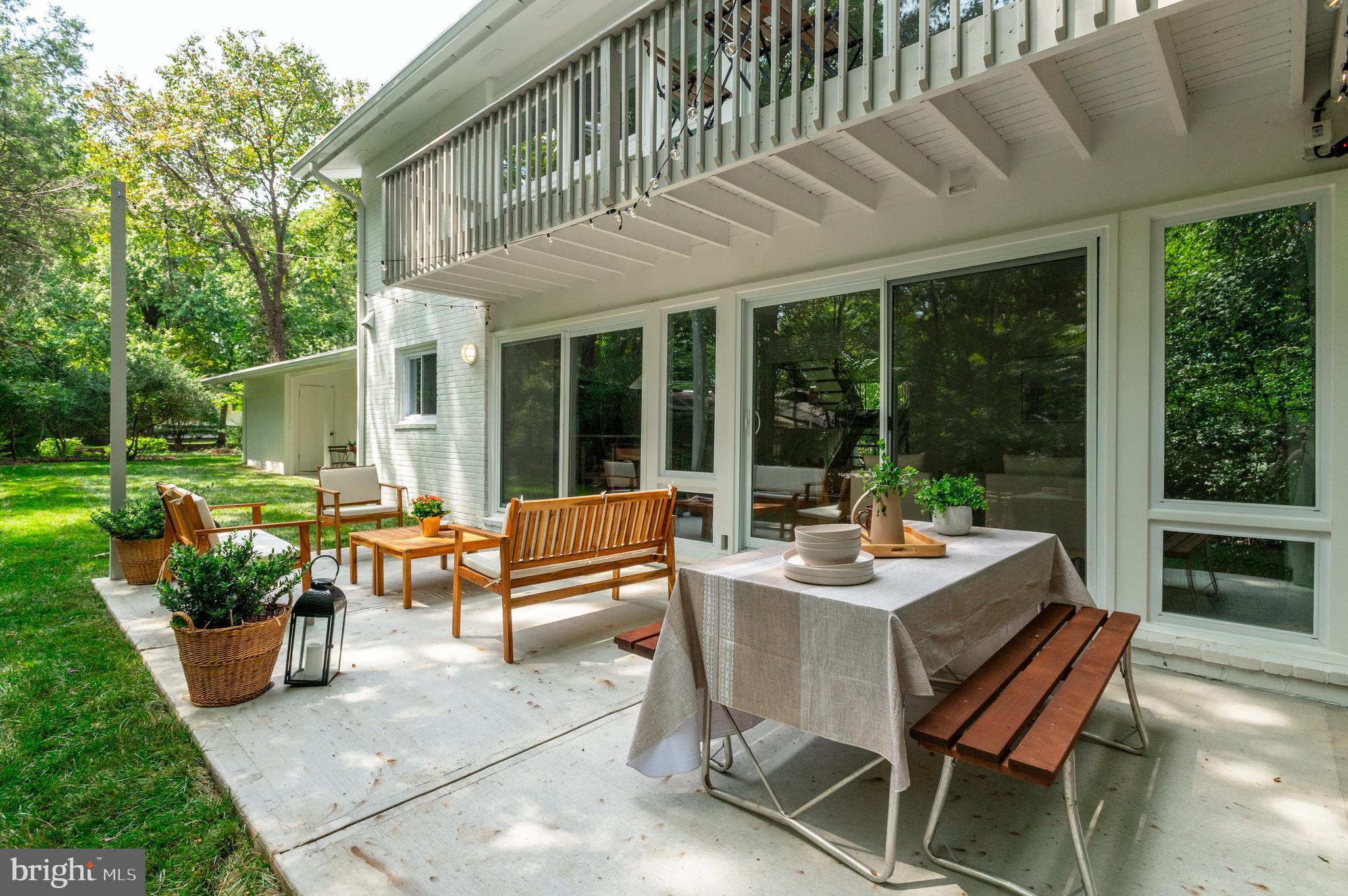 CARDEROCK SPRINGS - Residential