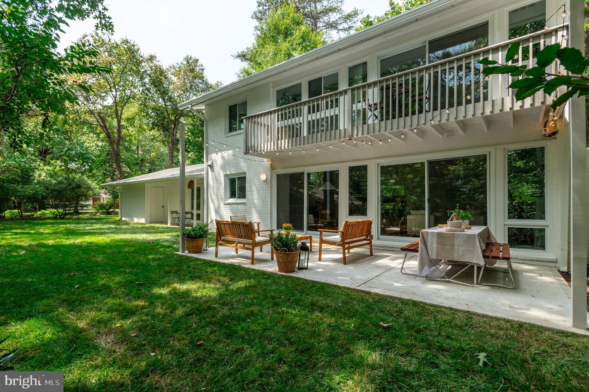 CARDEROCK SPRINGS - Residential