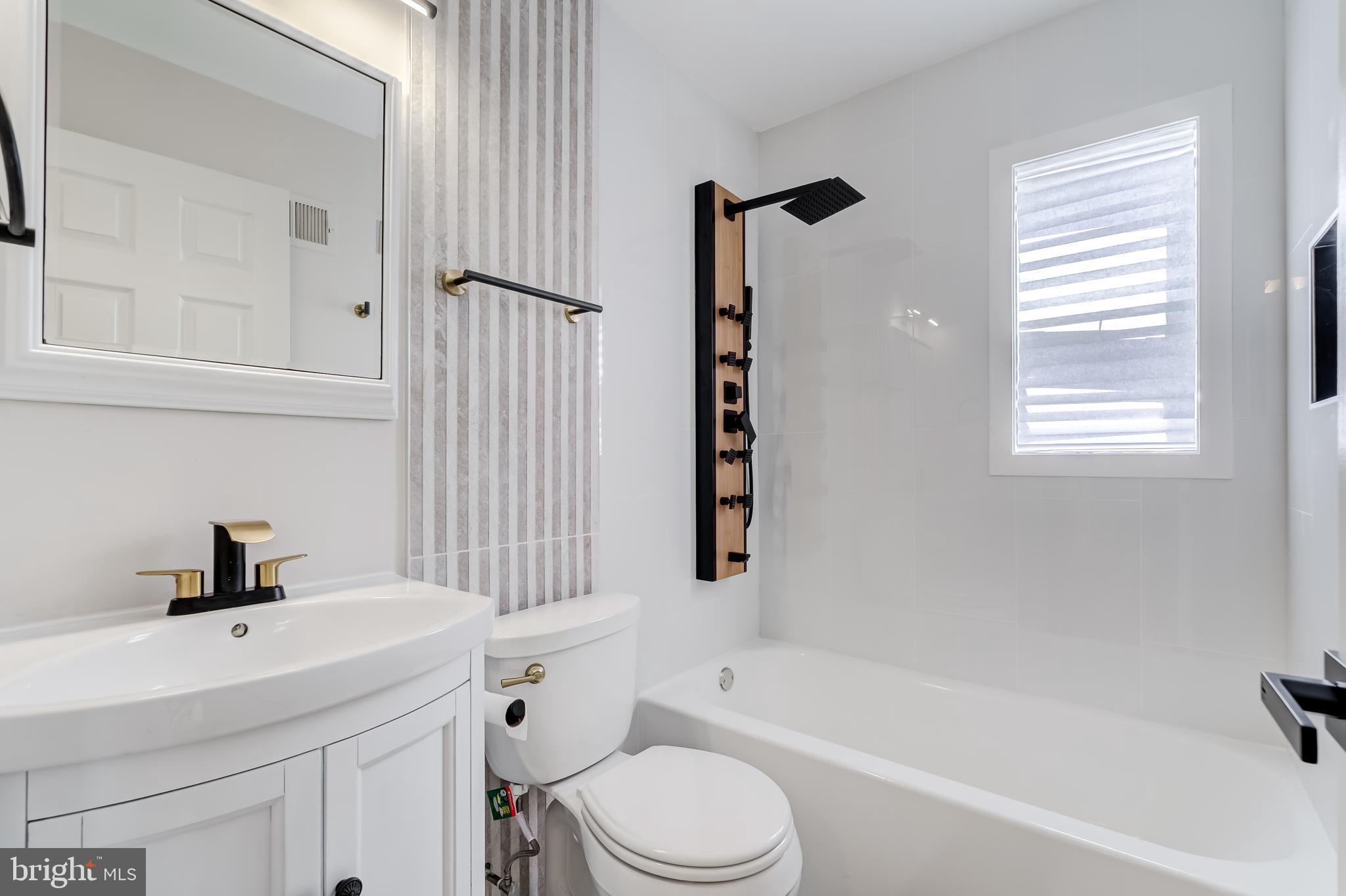 BURGUNDY VILLAGE - Residential