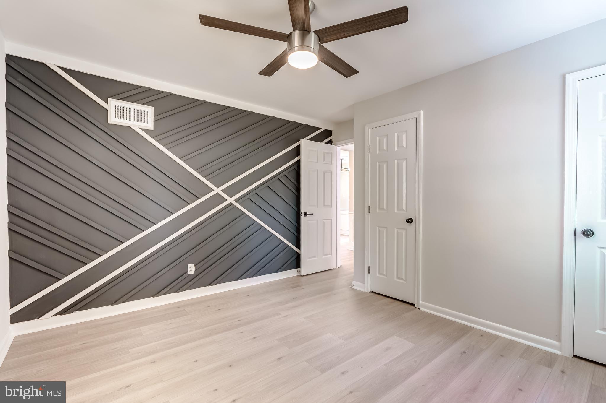 BURGUNDY VILLAGE - Residential