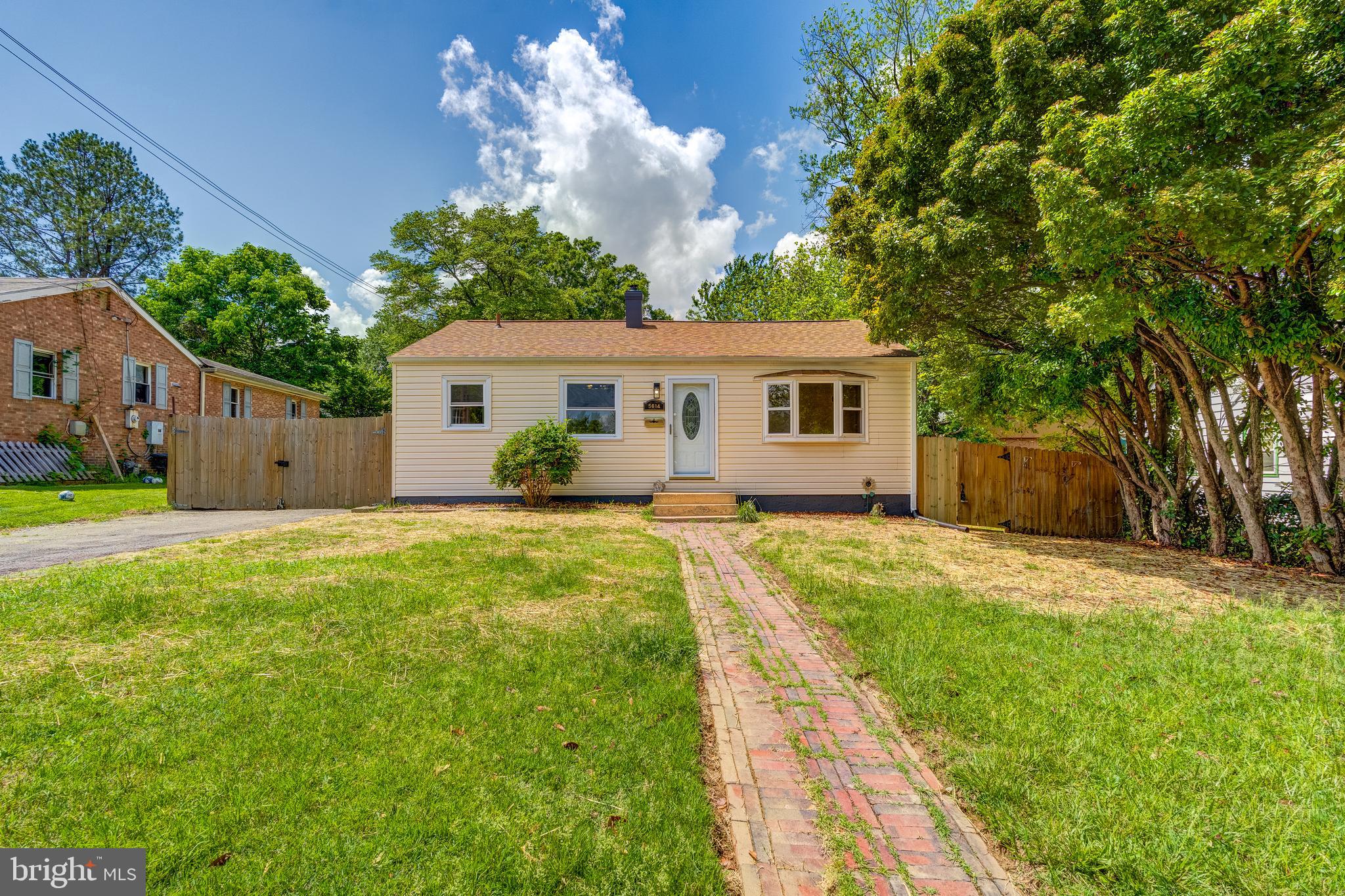 BURGUNDY VILLAGE - Residential