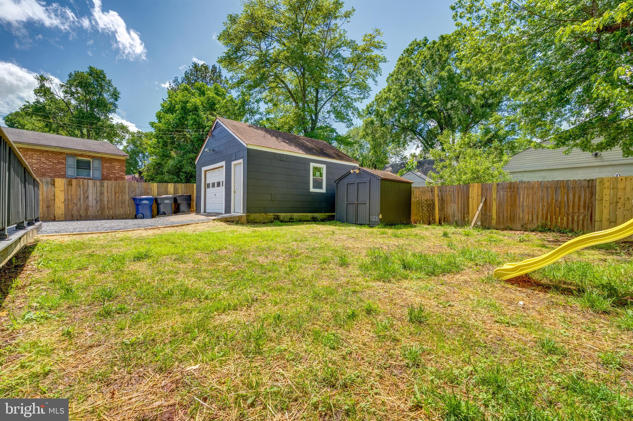 BURGUNDY VILLAGE - Residential