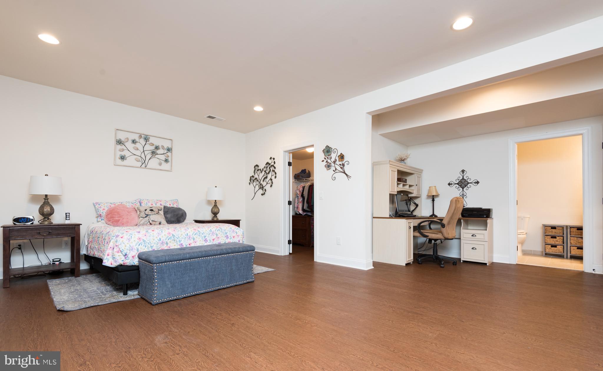 DOMINION VALLEY - Residential