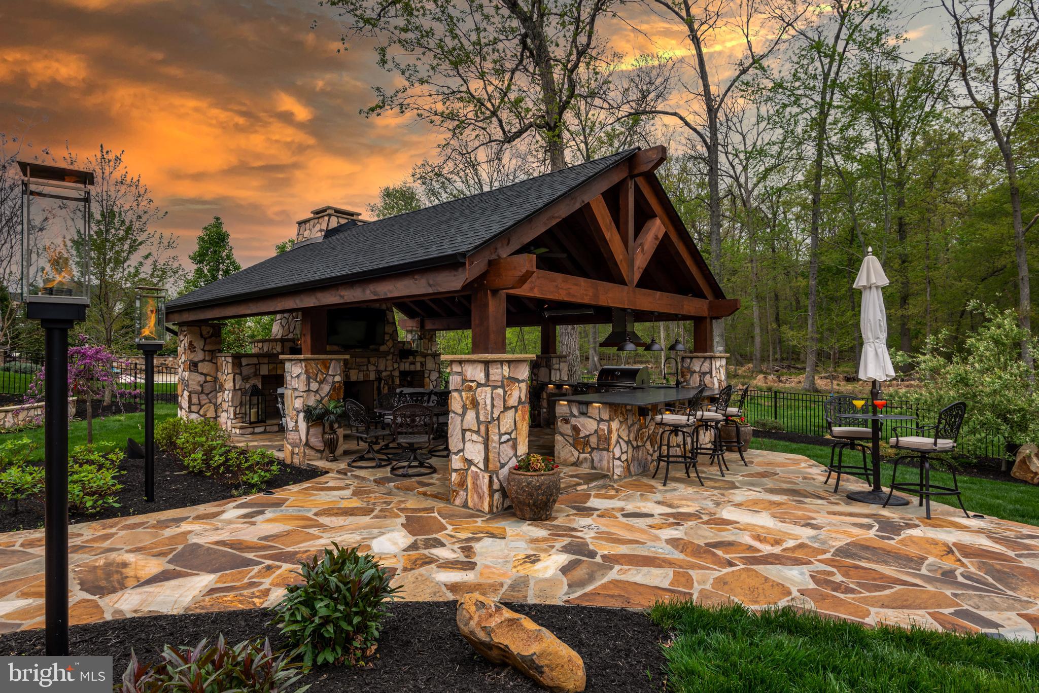 DOMINION VALLEY - Residential