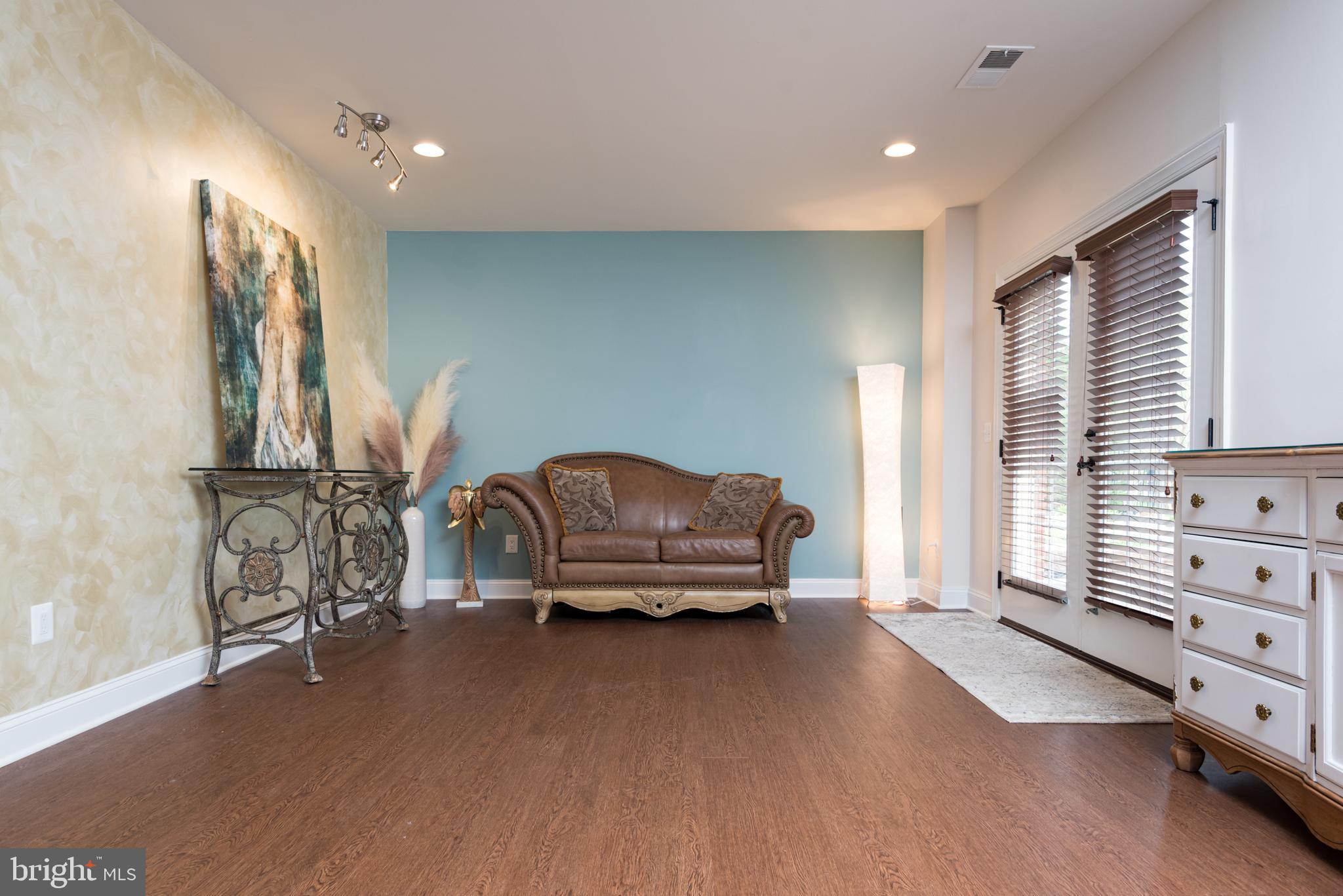 DOMINION VALLEY - Residential