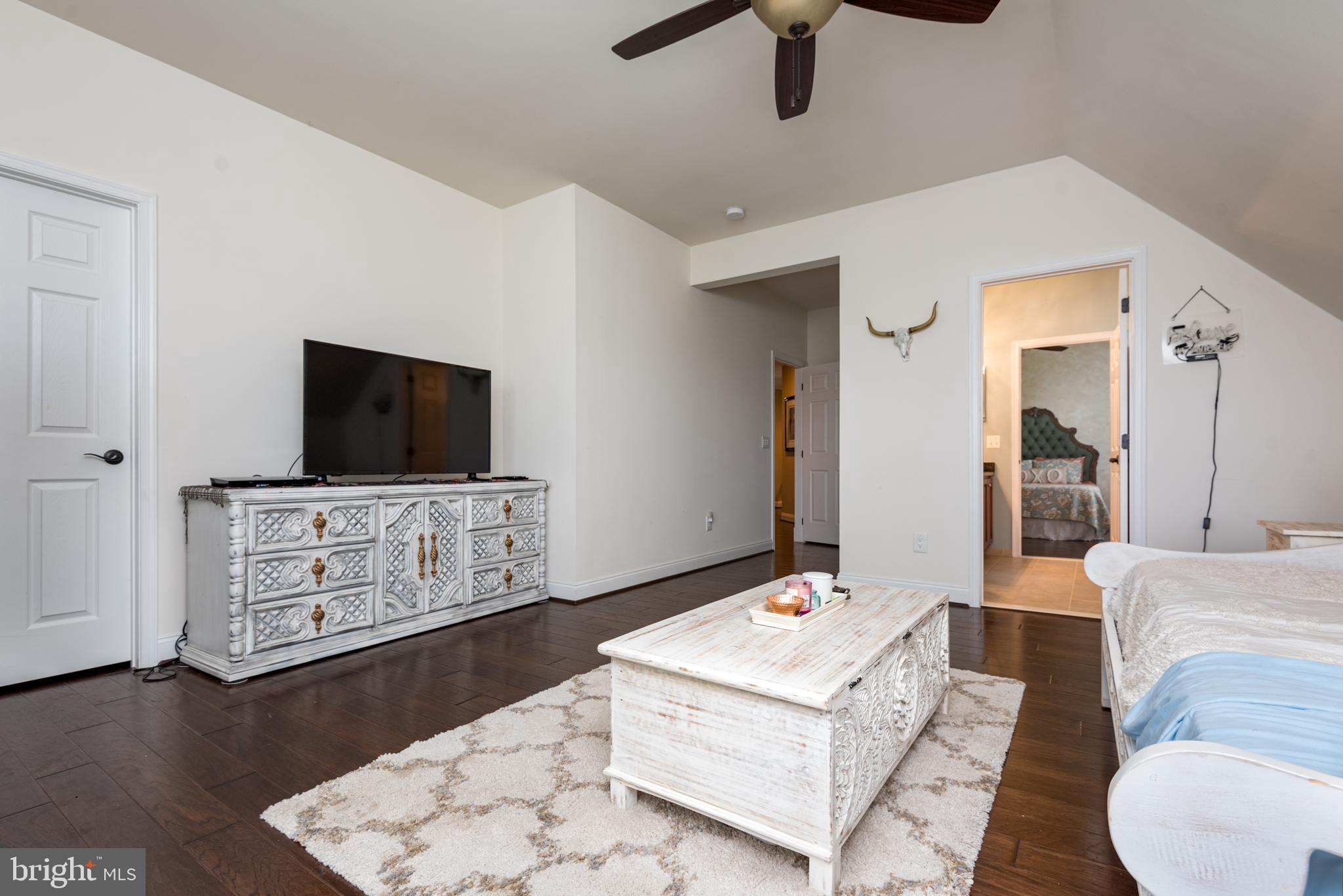 DOMINION VALLEY - Residential