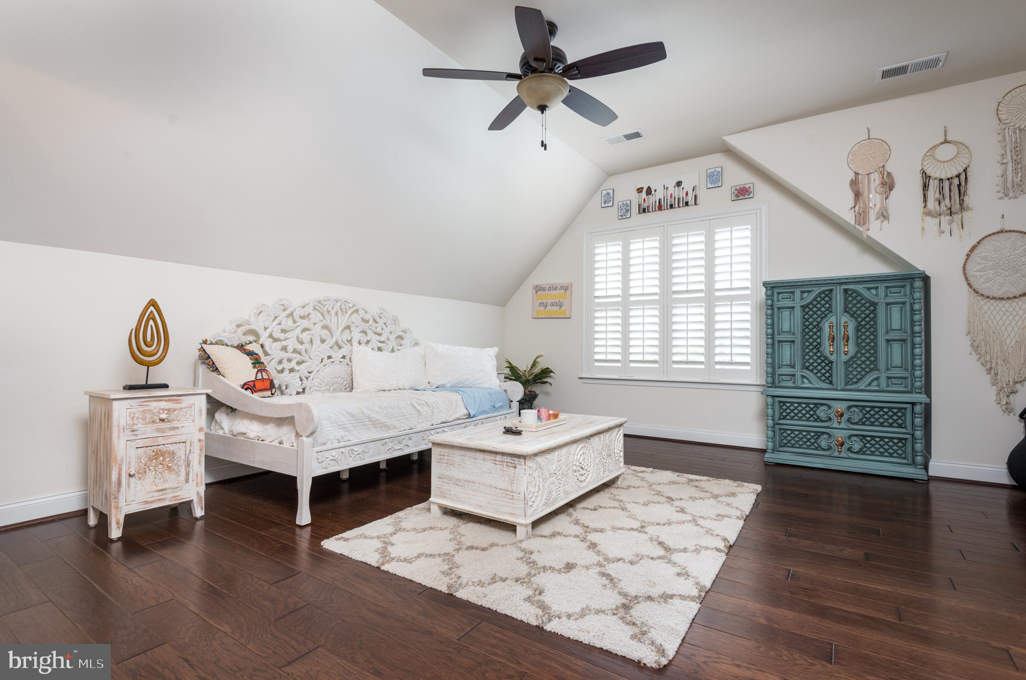 DOMINION VALLEY - Residential