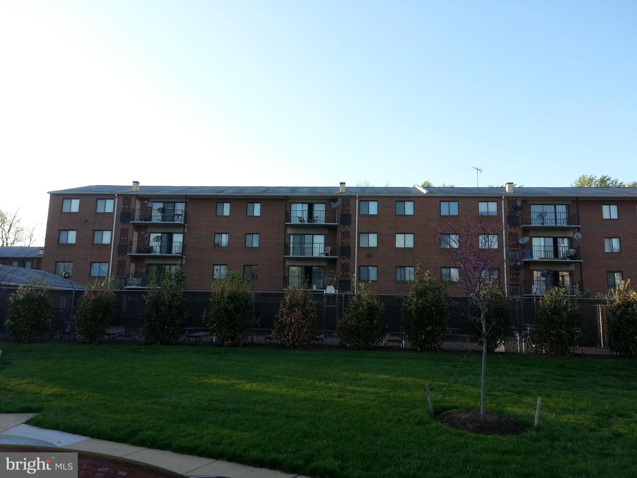 FALLS CHURCH GARDENS - Residential