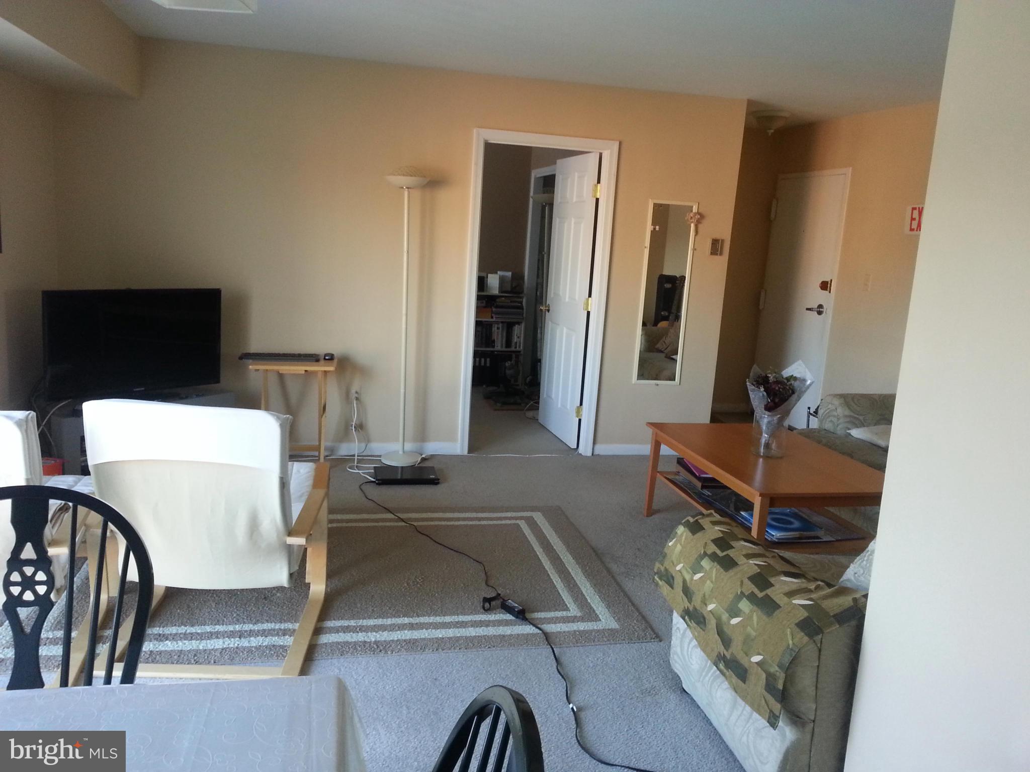 FALLS CHURCH GARDENS - Residential