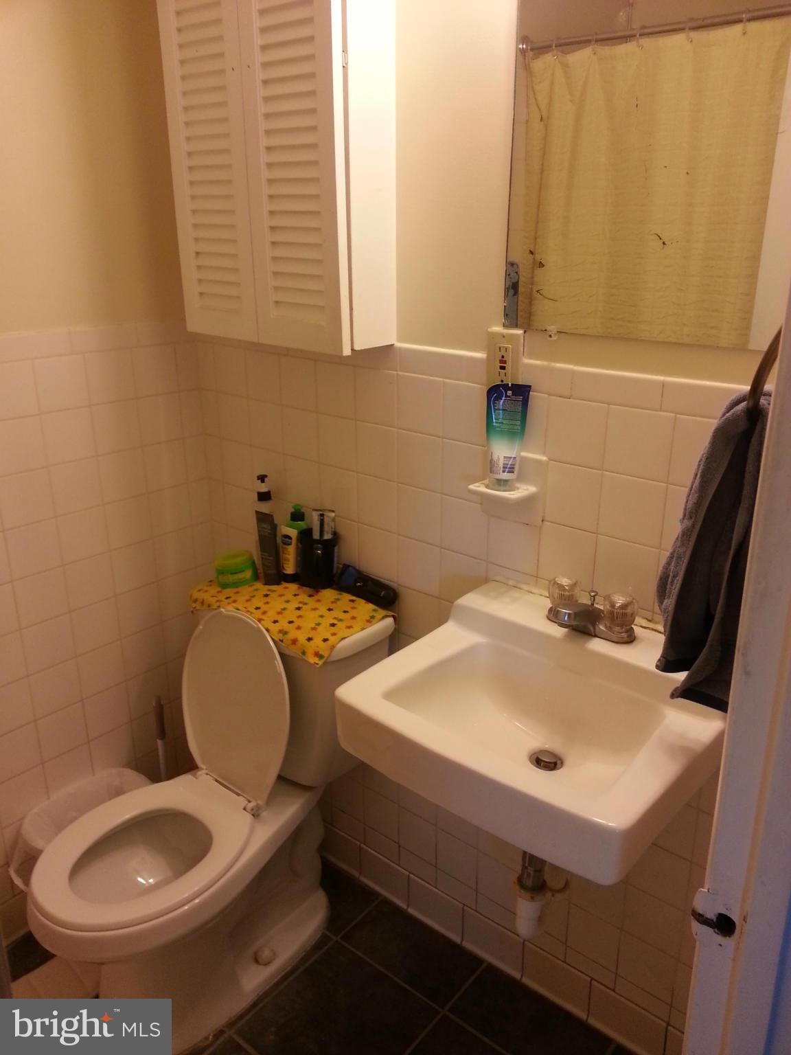 FALLS CHURCH GARDENS - Residential