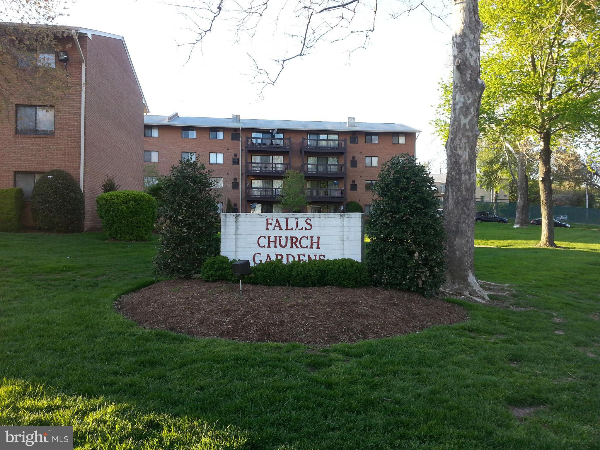 FALLS CHURCH GARDENS - Residential
