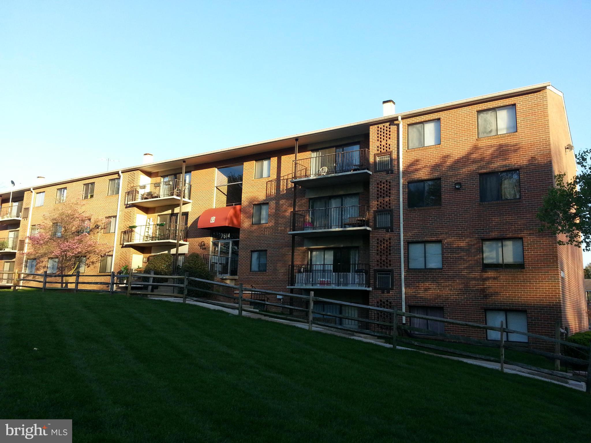 FALLS CHURCH GARDENS - Residential