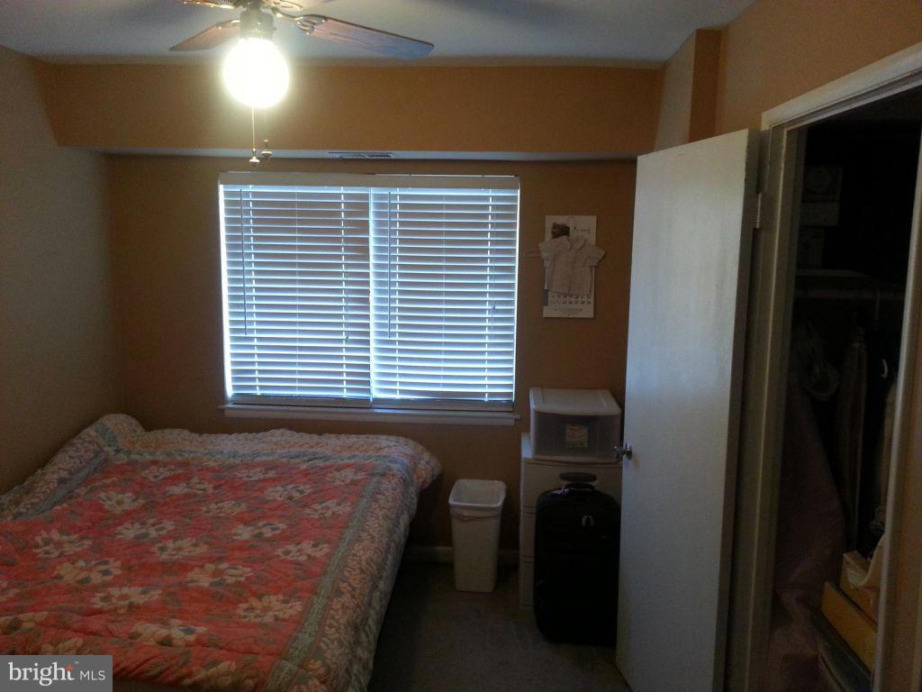 FALLS CHURCH GARDENS - Residential